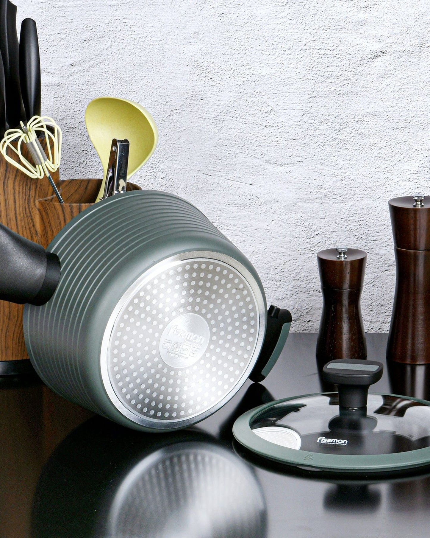 Fissman Saucepan With Detachable Brilliant Induction Bottom  Handle Glass Lid 24 x 12cm/4.5LTR Green