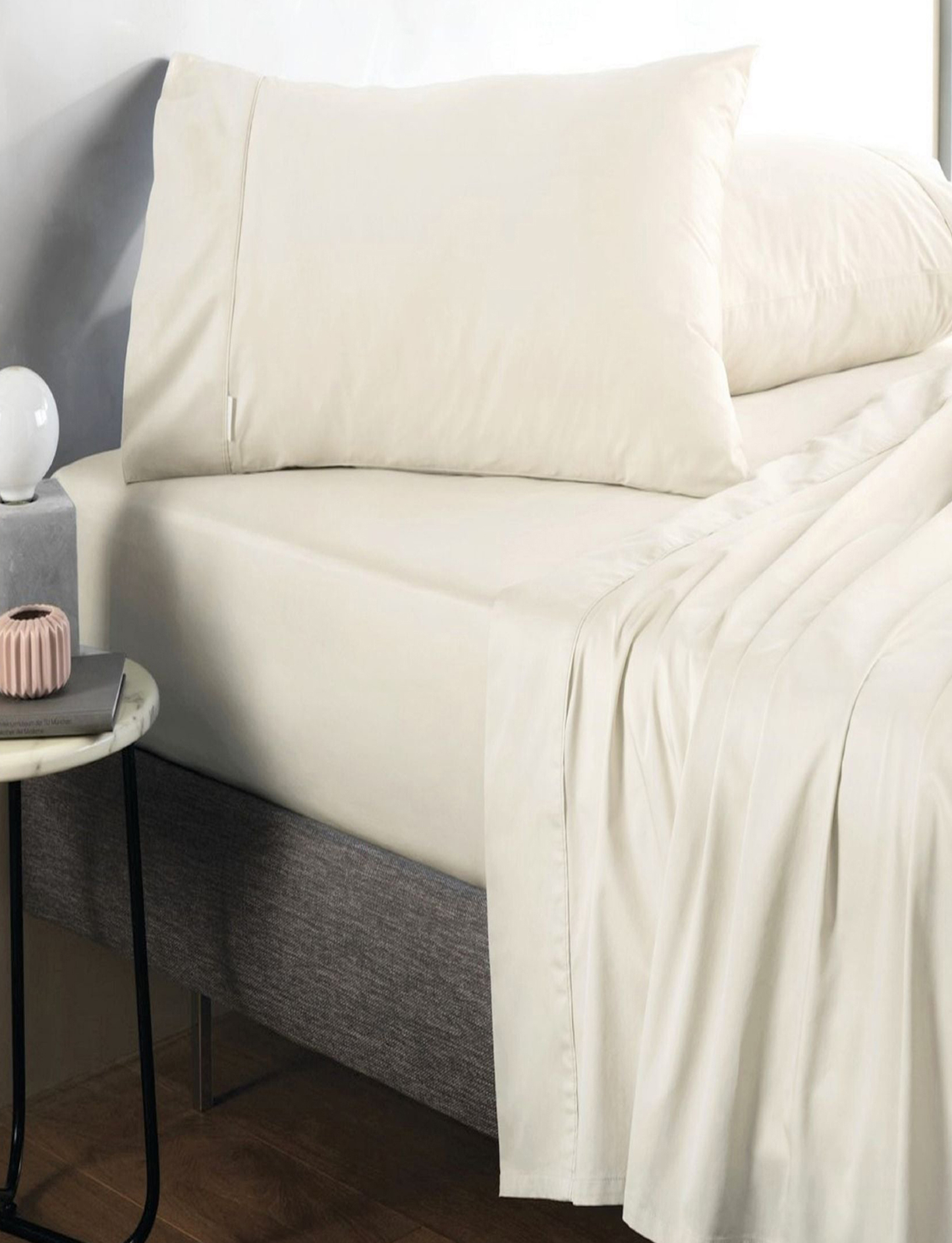 Sheridan 500 TC Cotton Sateen Plain Dyed Super King Fitted Sheet Chalk