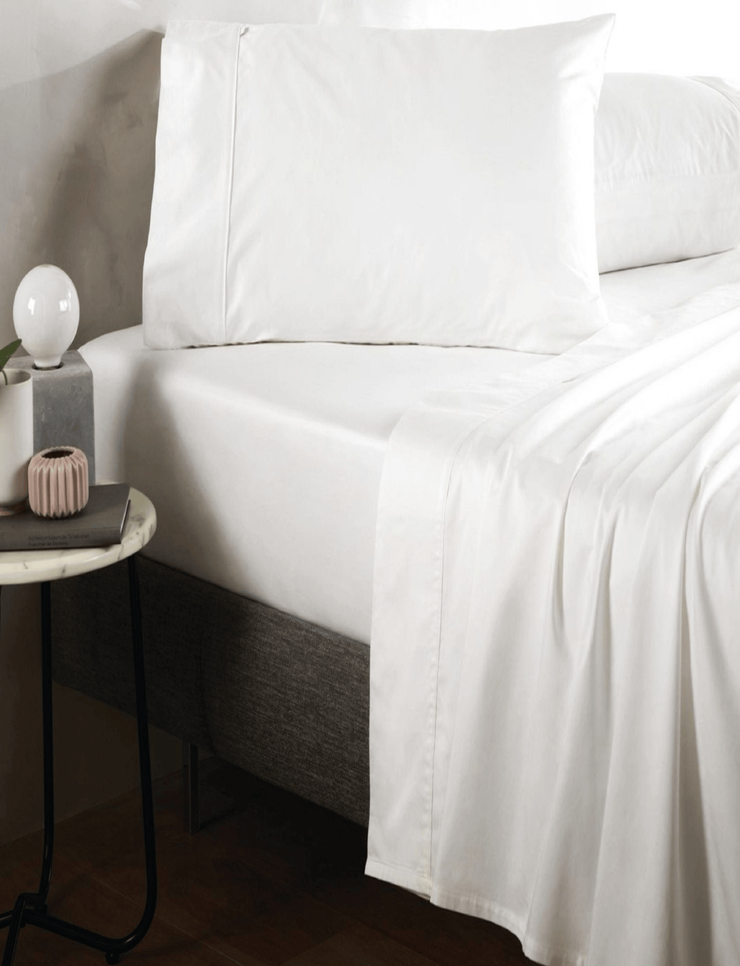 Sheridan 500 TC Cotton Sateen Plain Dyed Super King Flat Sheet Snow