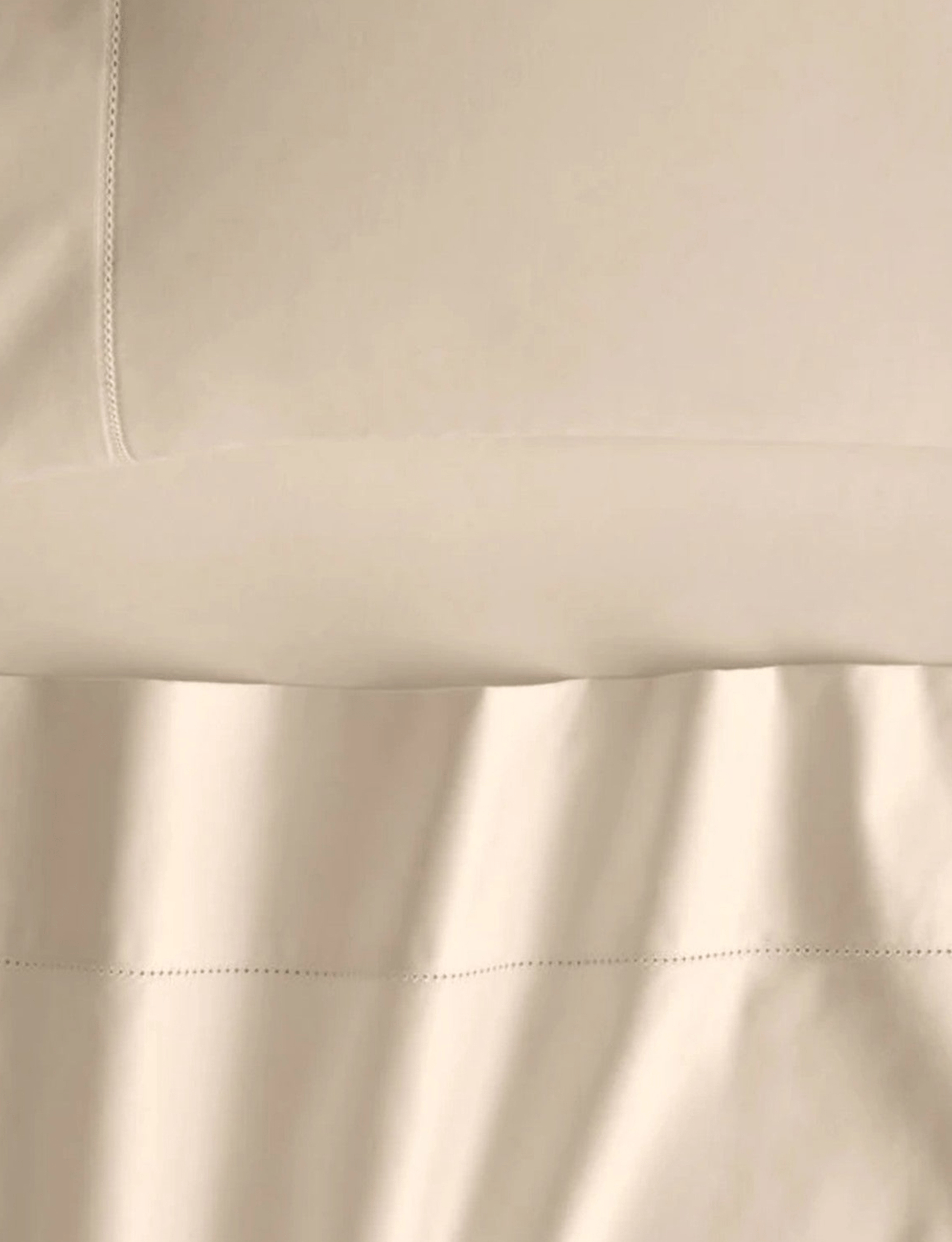 Sheridan 1000 TC Cotton Sateen Plain Dyed Emperor Fitted Sheet Champagne