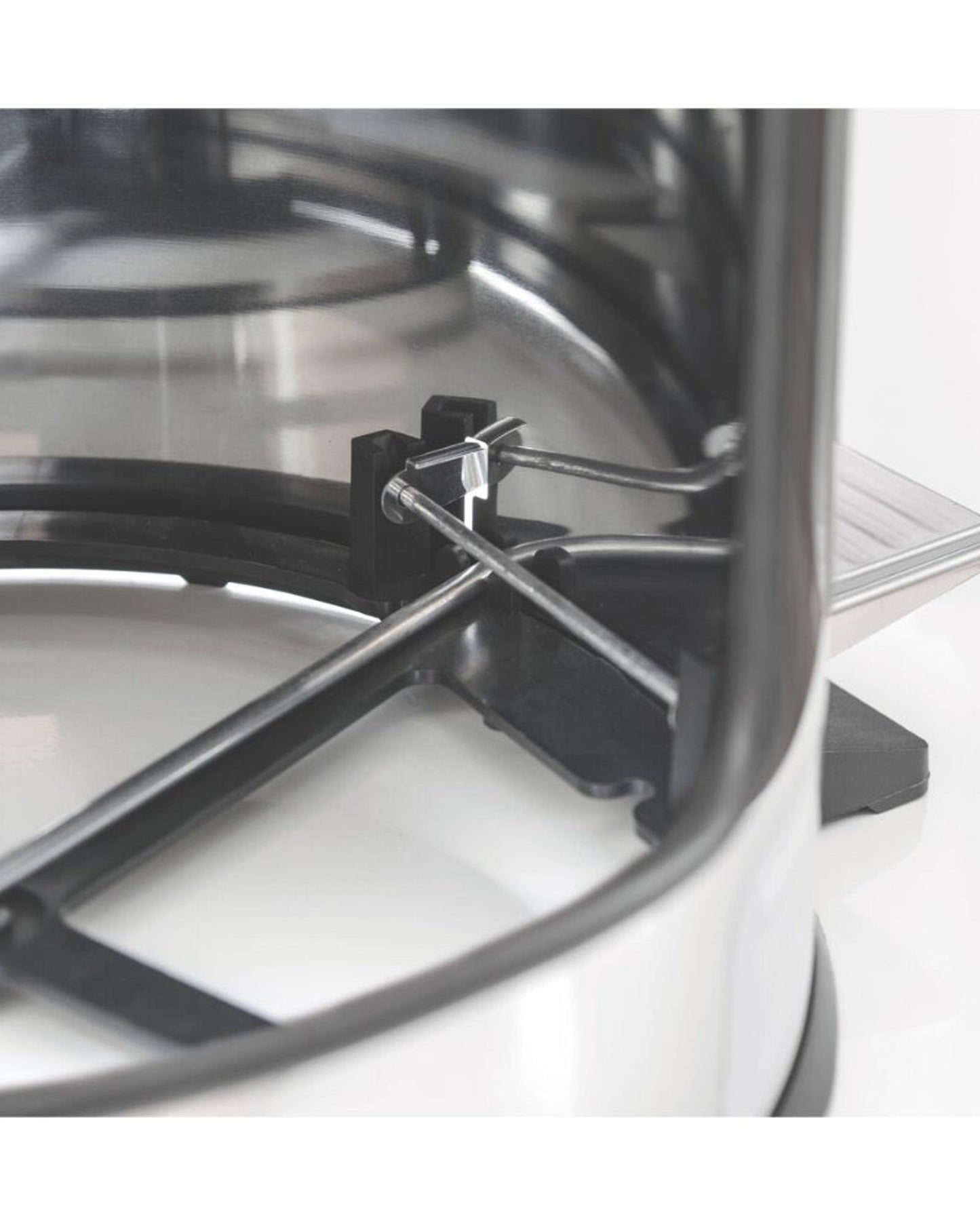 Tramontina Stainless Steel Brazil 20 L Pedal Bin With Polished Finish And Internal Bucket