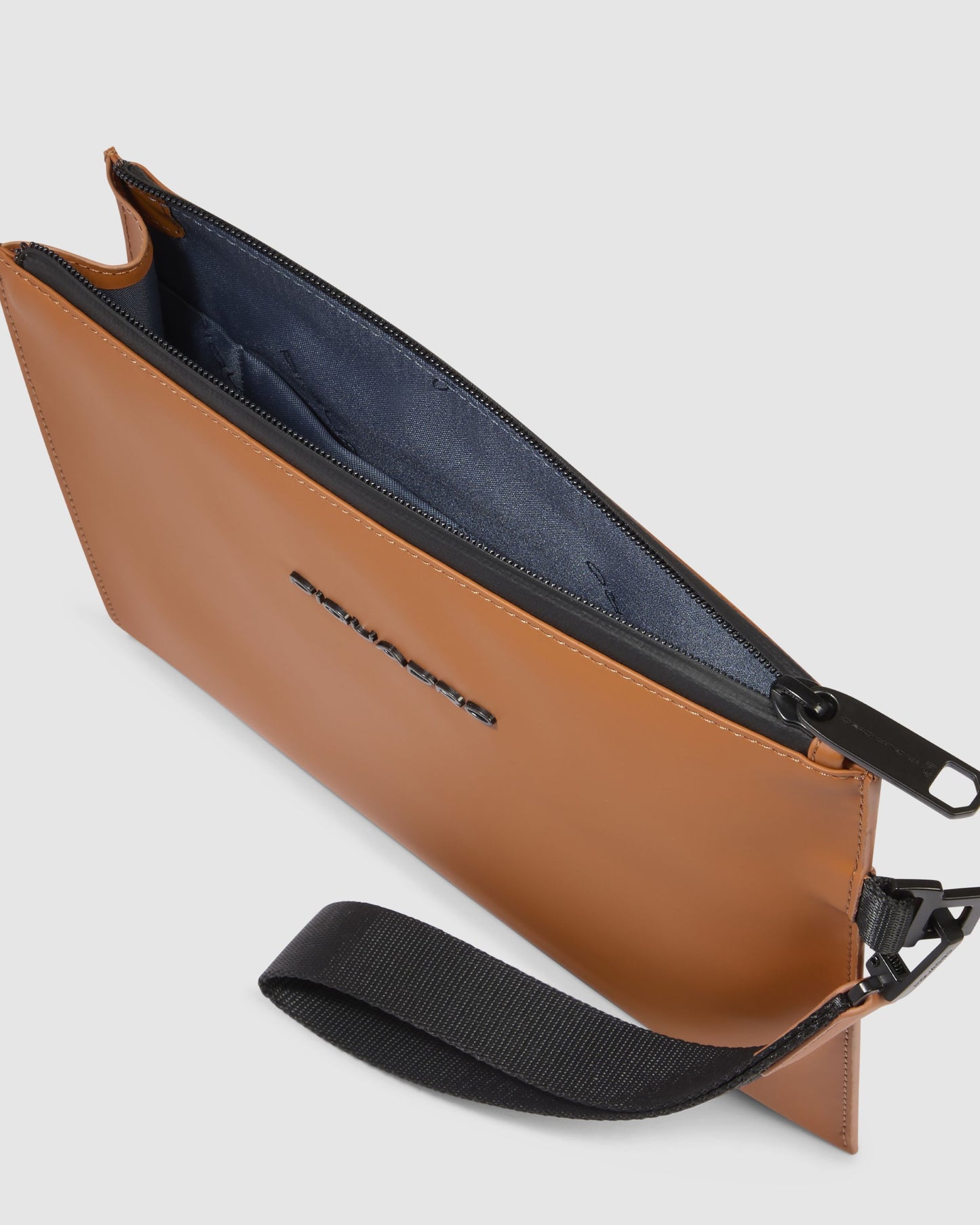 Piquadro Water Resistant Small Clutch Tobacco Brown