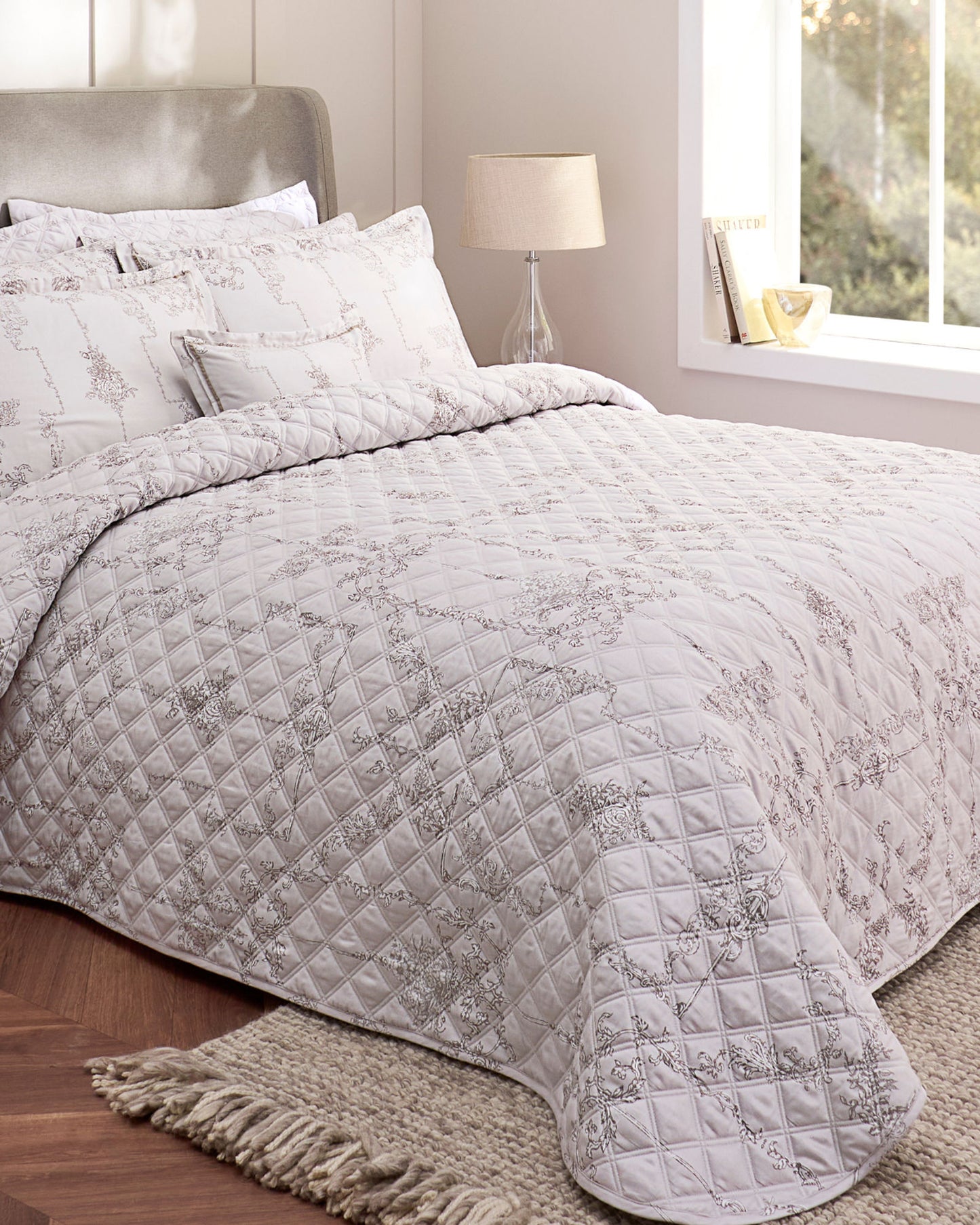 Christy "Ambroise Oyster" Quilted Bedspread & Pillowcase Set in Cream / Silver