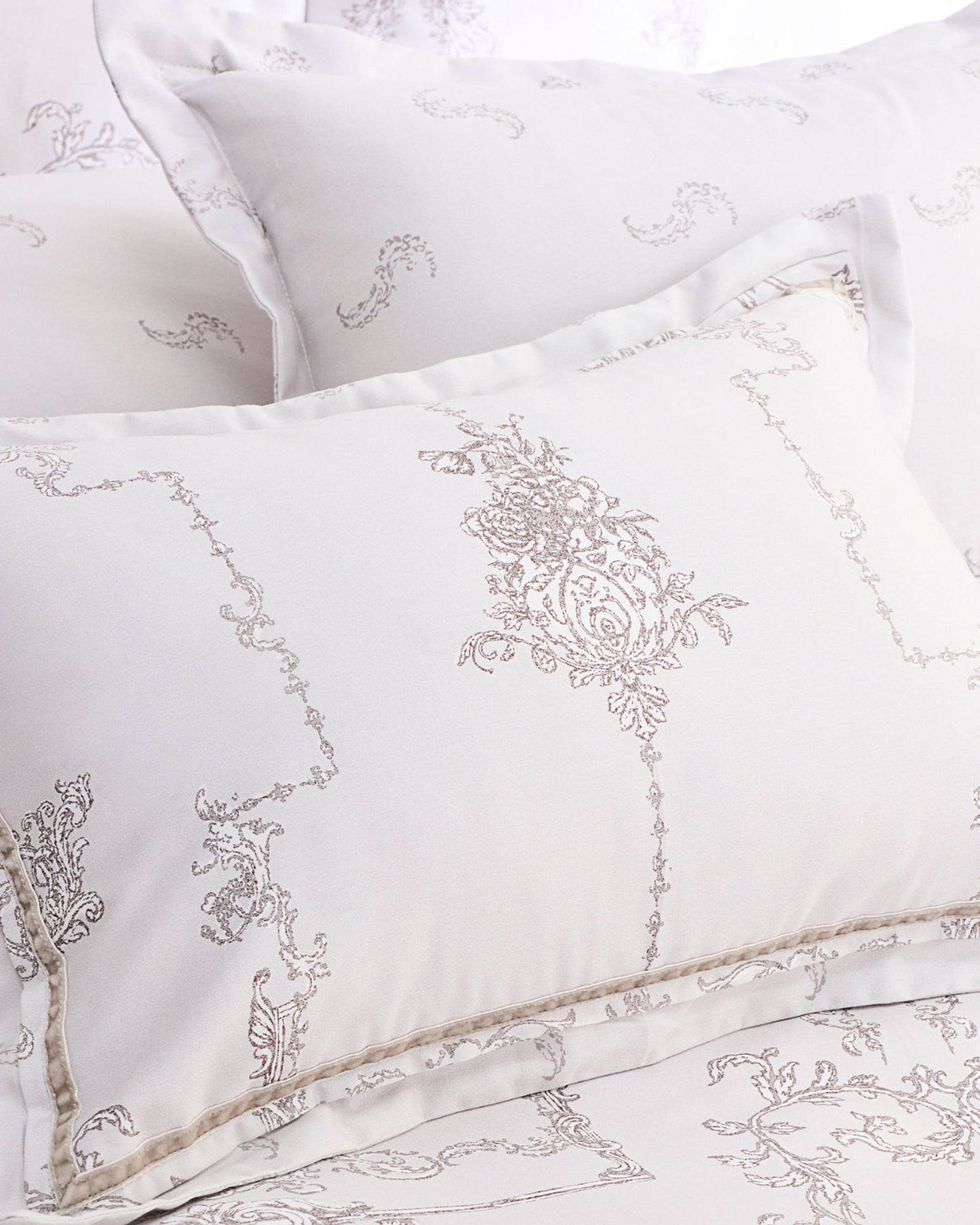 Christy "Ambroise Oyster" Duvet Cover Set in Cream / Silver