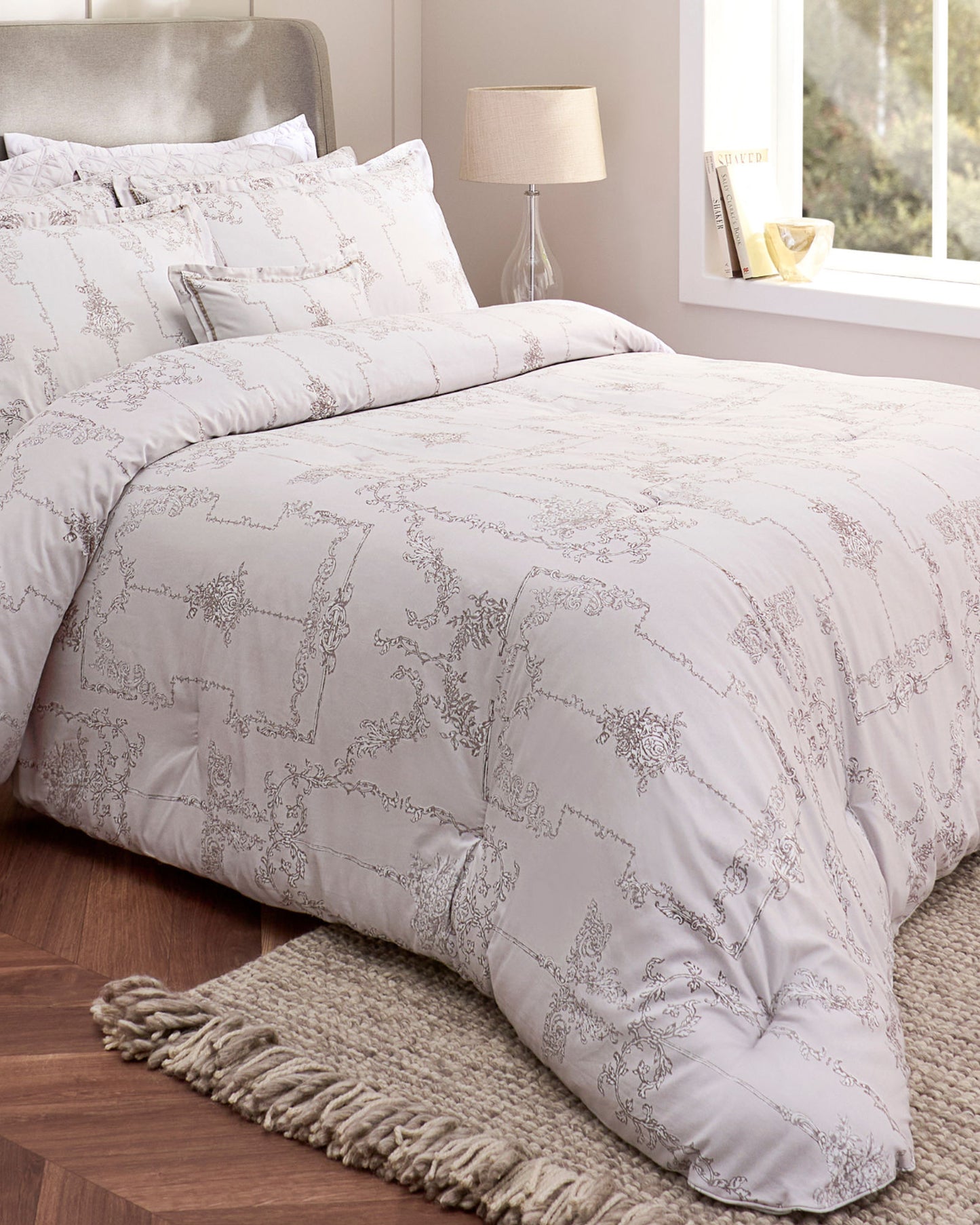 Christy "Ambroise Oyster" Comforter & Sheet Set in Cream / Silver