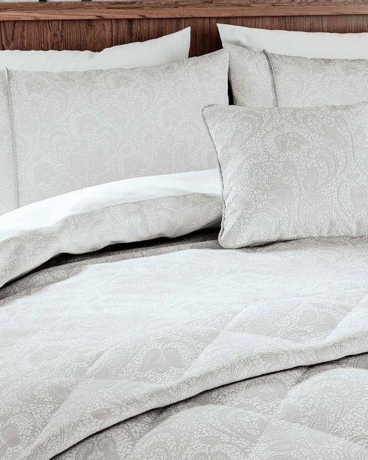 Bedeck of Belfast "Ashleigh" Duvet Cover and Oxford Pillowcase in Platinum