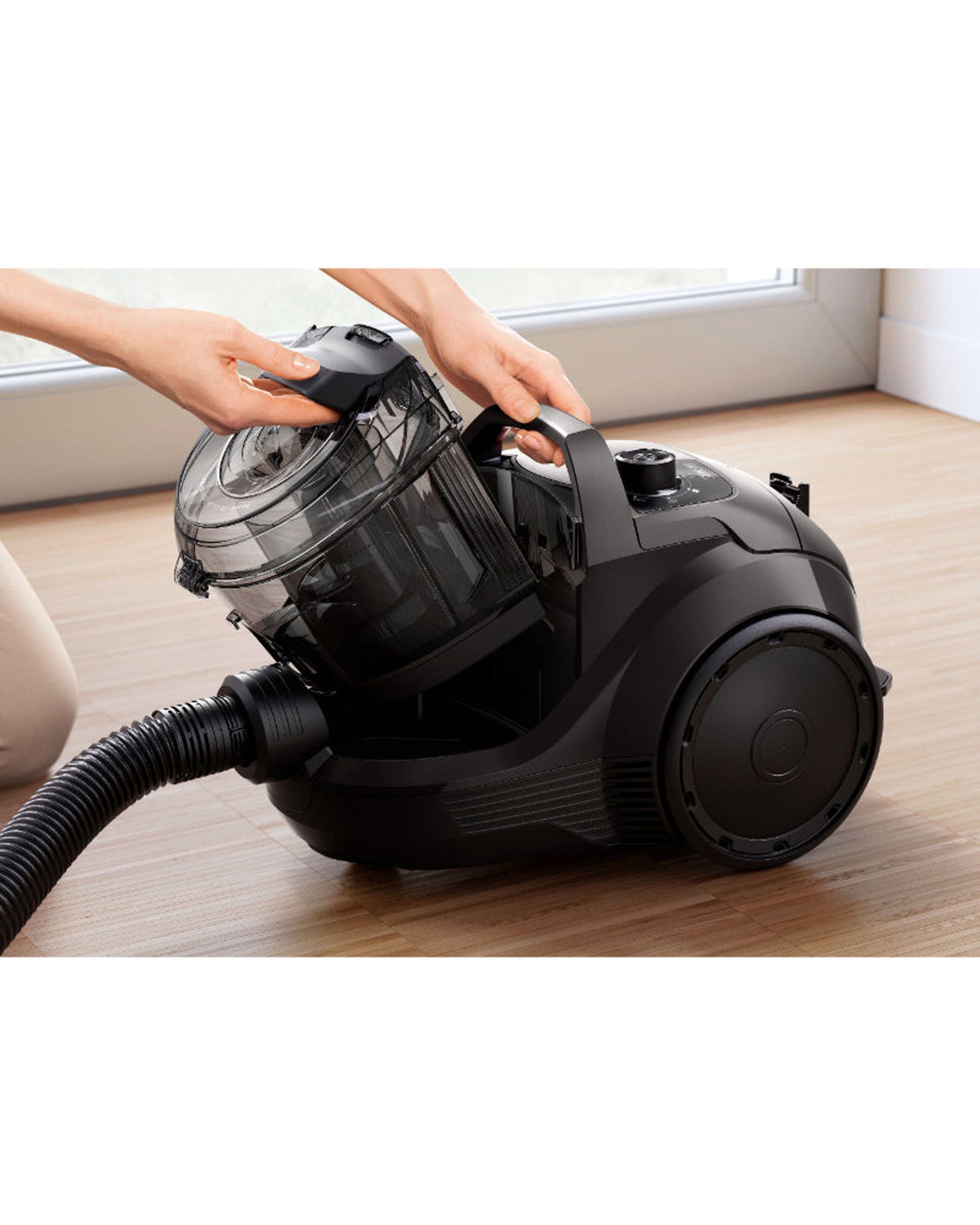 Bosch Series 4 Bagged Vacuum Cleaner Black