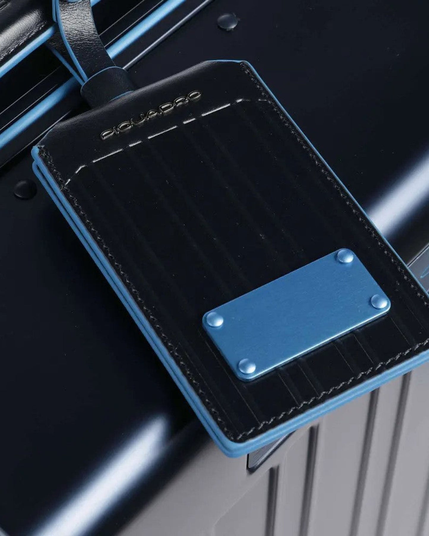 Piquadro Piqalu BS2 4 Double Wheel In Alumium And Leather