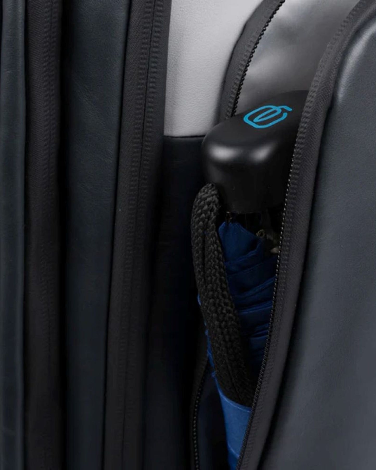 Piquadro Cabin Size Custom Pc And Ipad Trolley Grey Black BV4817UB00BM/GRN