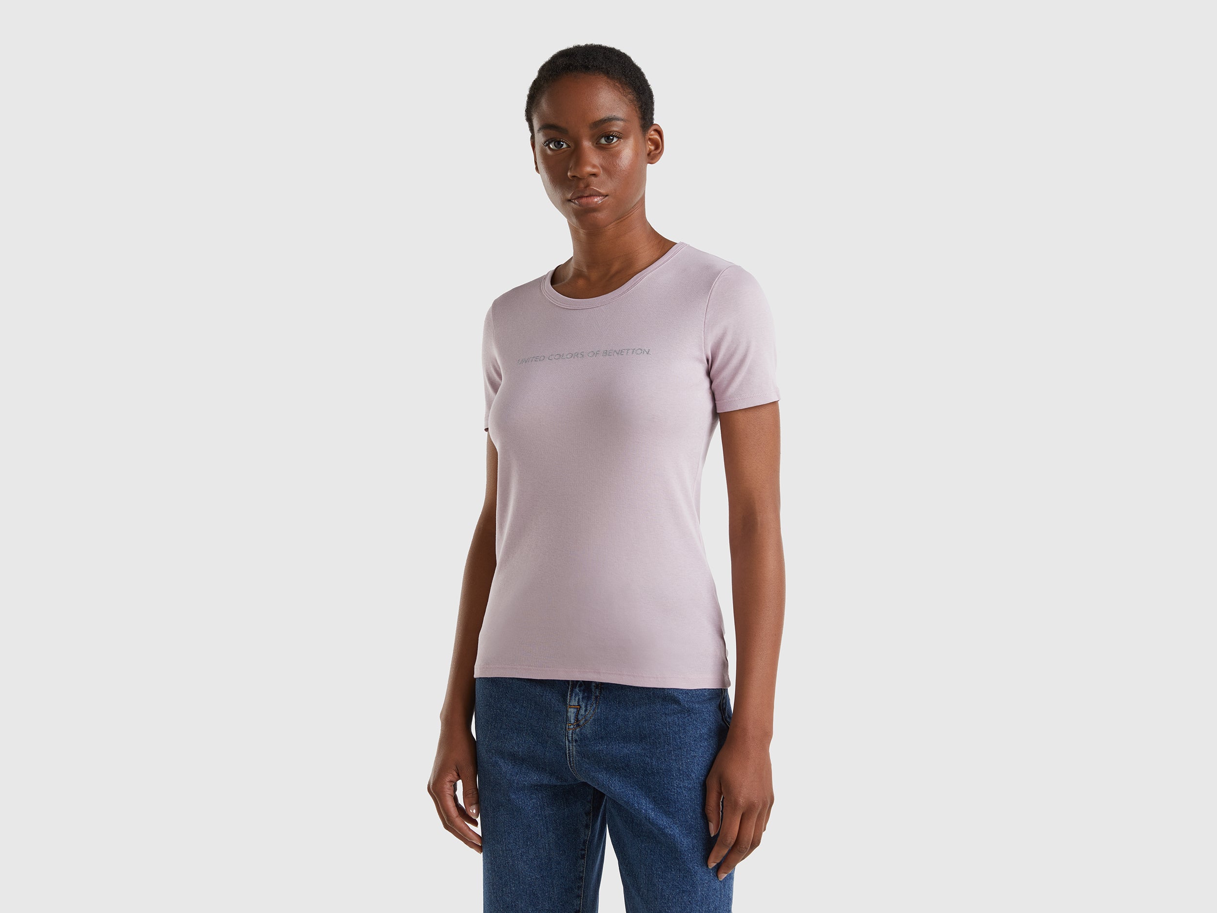 T-shirt in 100% cotton with glitter print logo