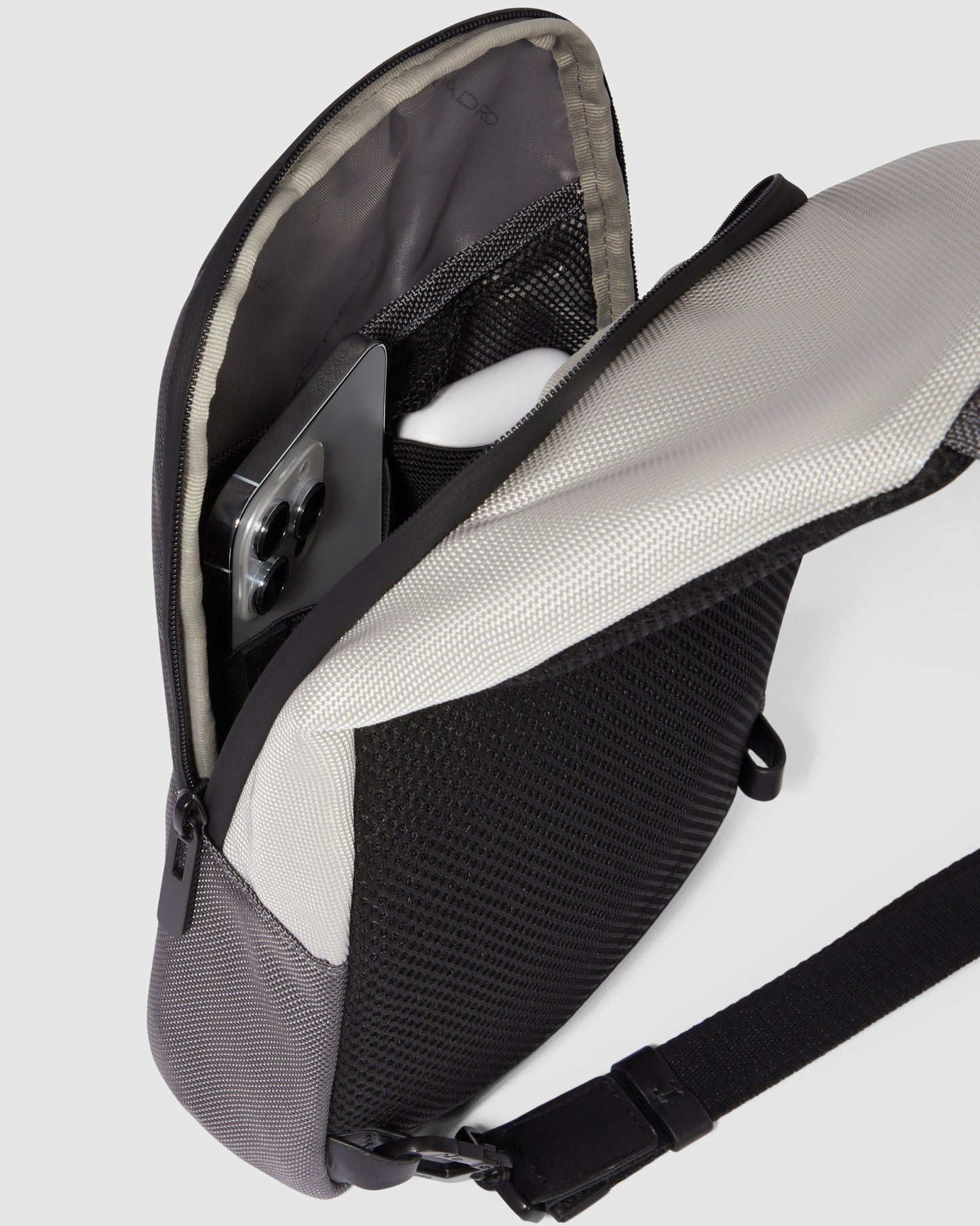Piquadro Monosling Design Bag