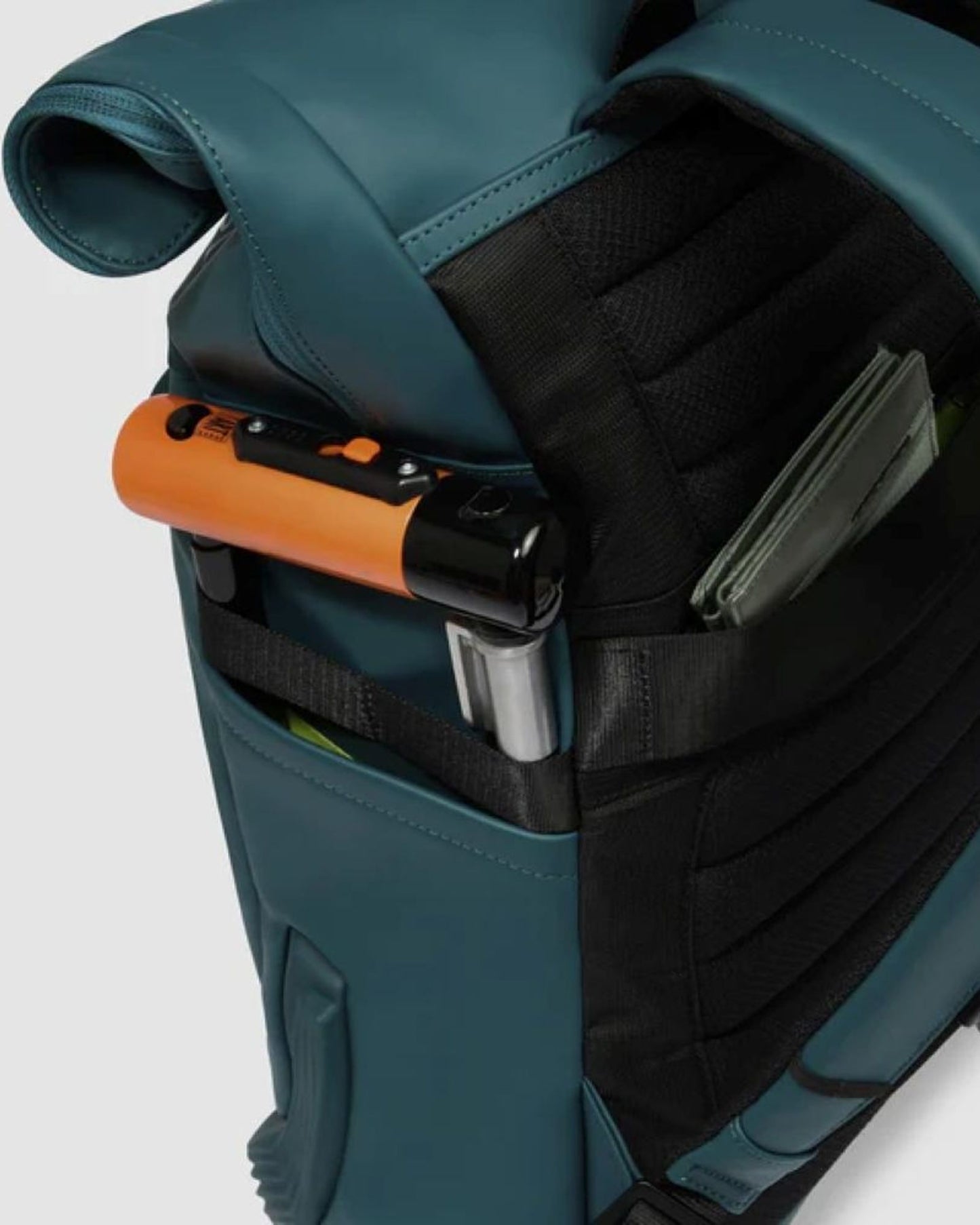 Piquadro Corner Wow Computer & iPad Backpack with Sternum Strap Green