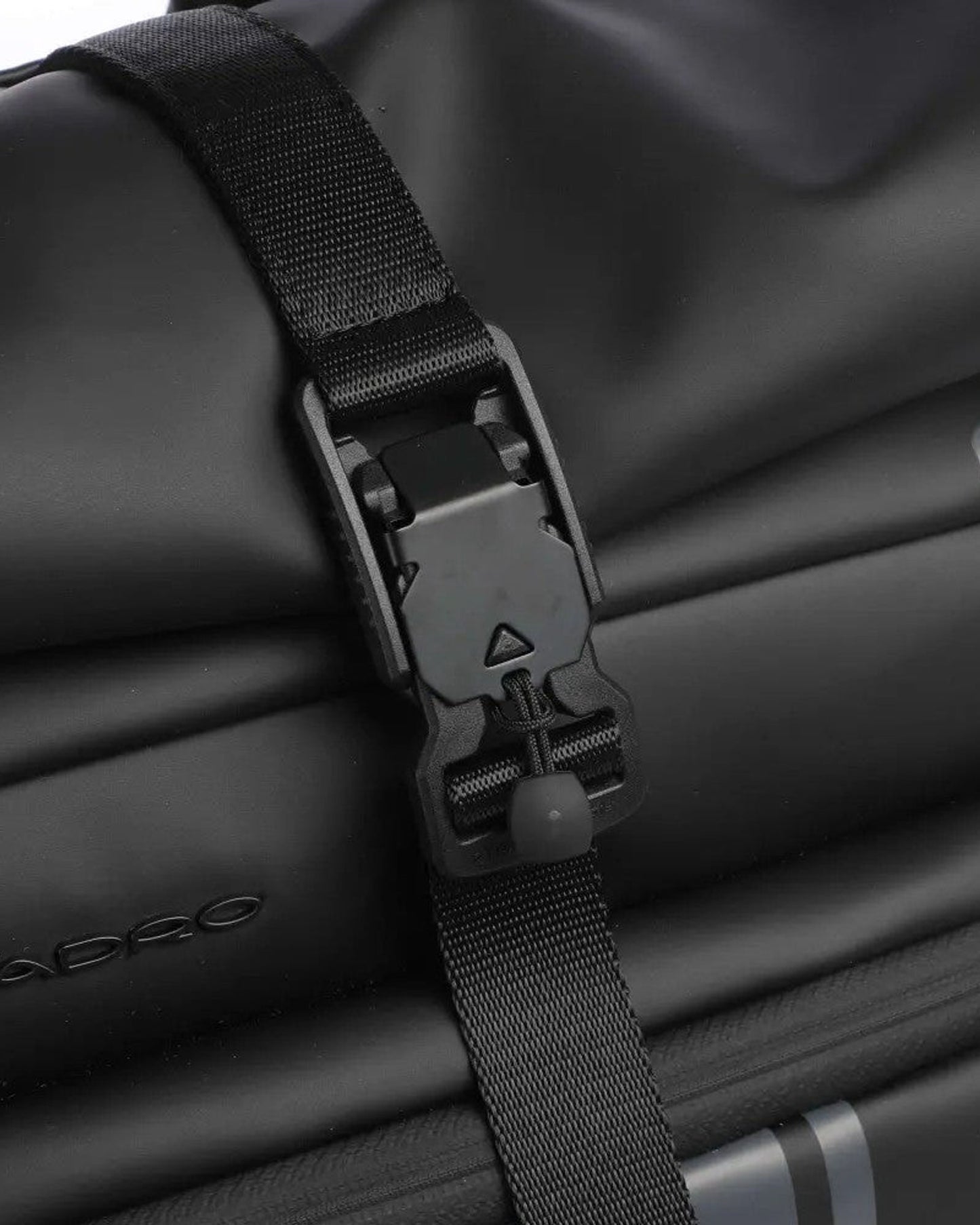 Piquadro  Roll-Top Laptop And Ipad Backpack   X Ducati Black CA6291C2OWD