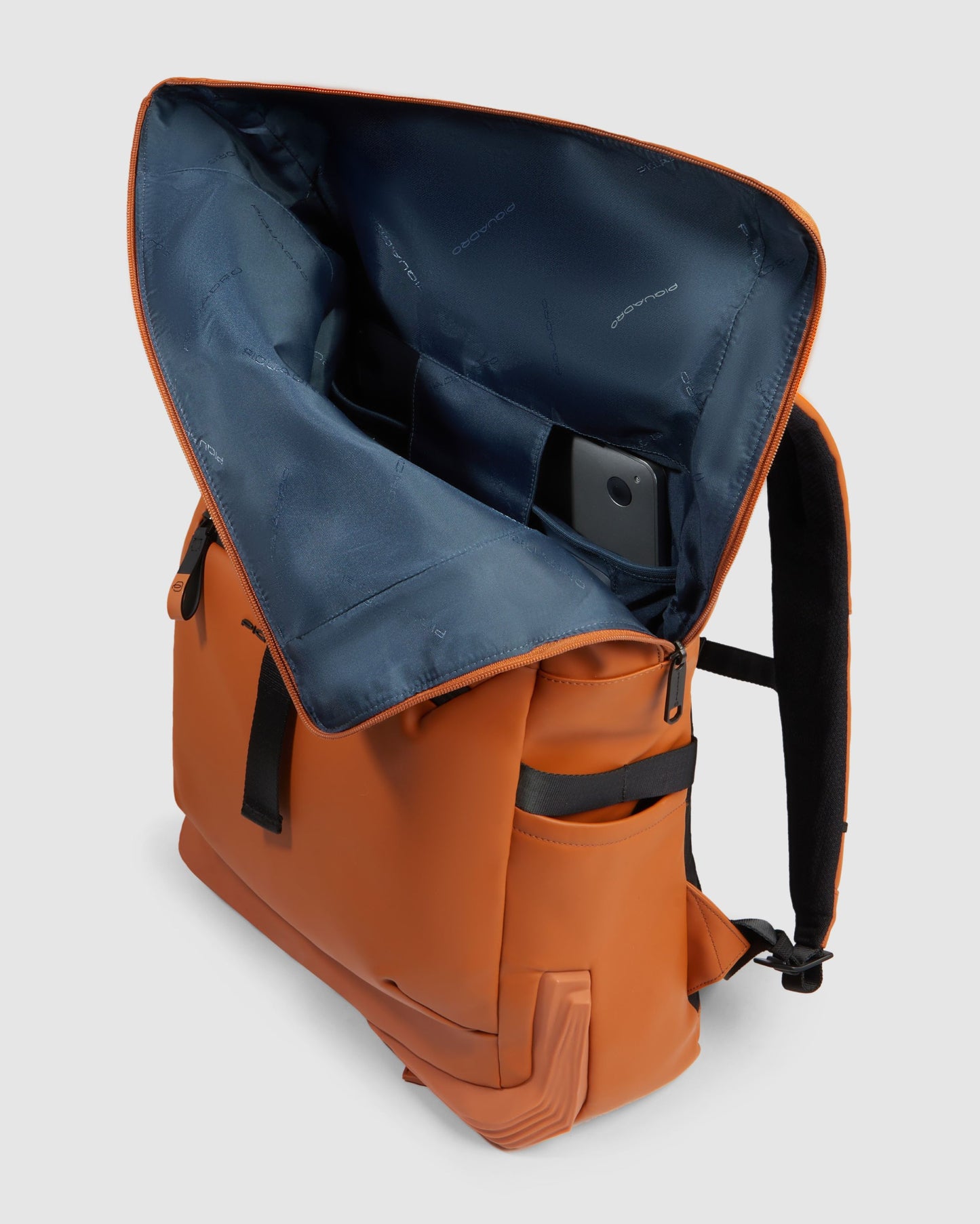 Piquadro Sternum Strap Laptop Backpack Tobacco Brown