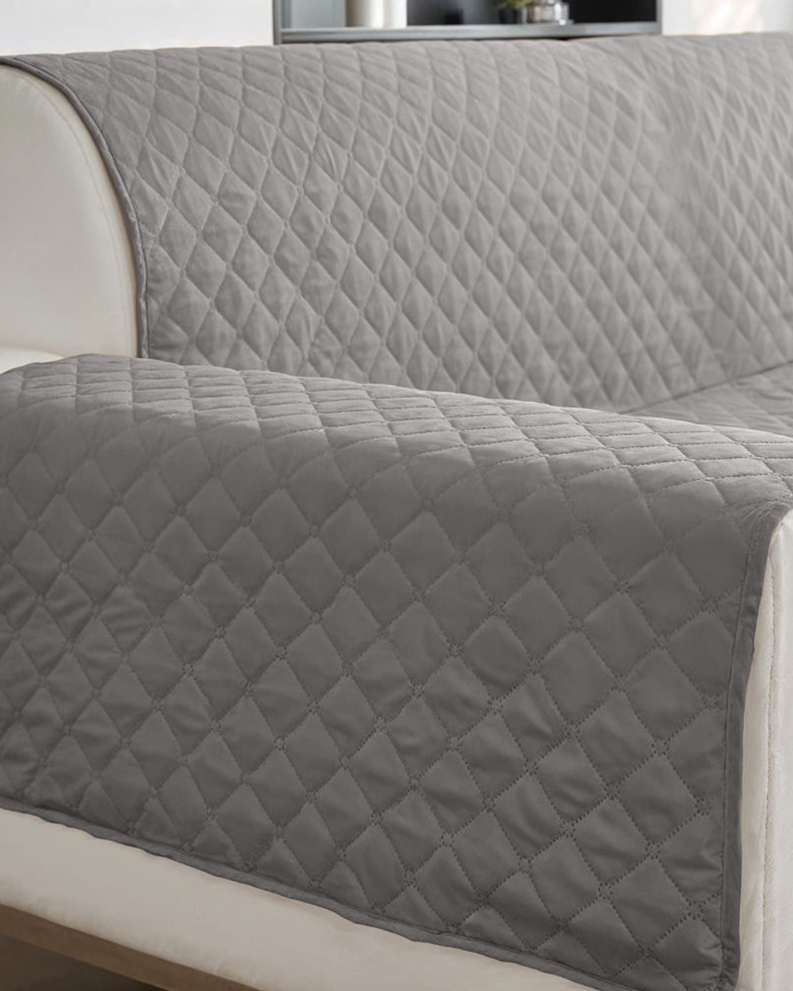 Cotton Home Premium 1 Seater Quilted Sofa Protector