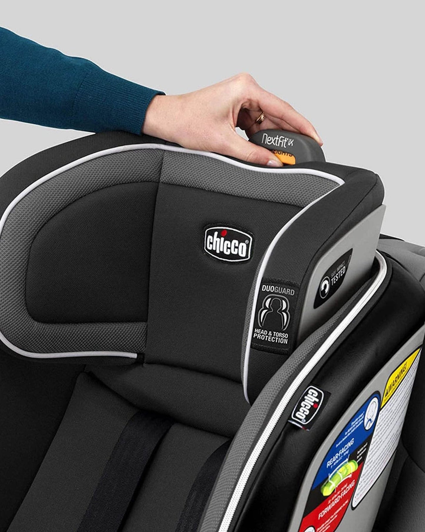 CHICCO NEXTFIT ZIP CONVERTIBLE CAR SEAT  GEO