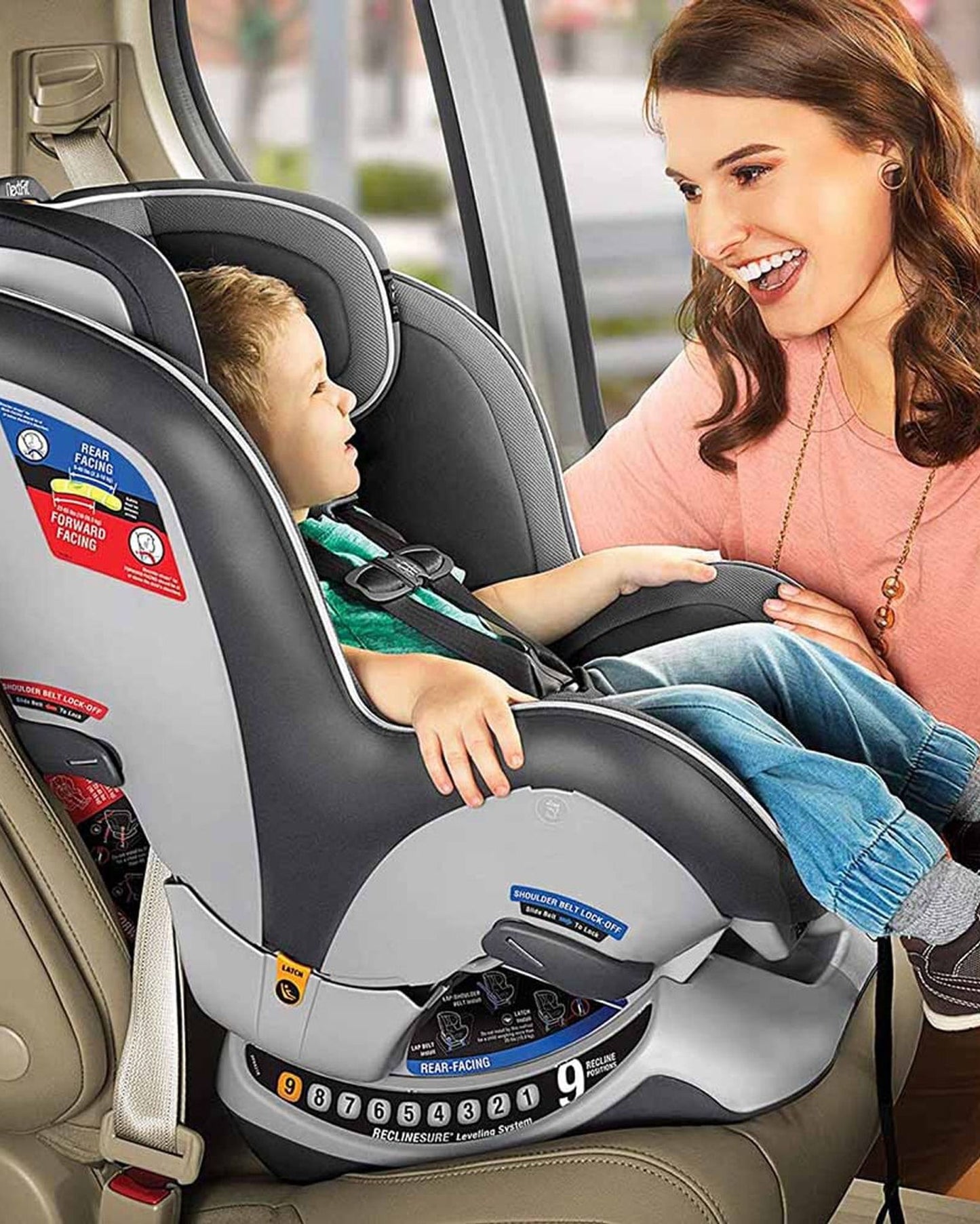 CHICCO NEXTFIT ZIP CONVERTIBLE CAR SEAT 5-65 LBS/2-30 KG - CARBON