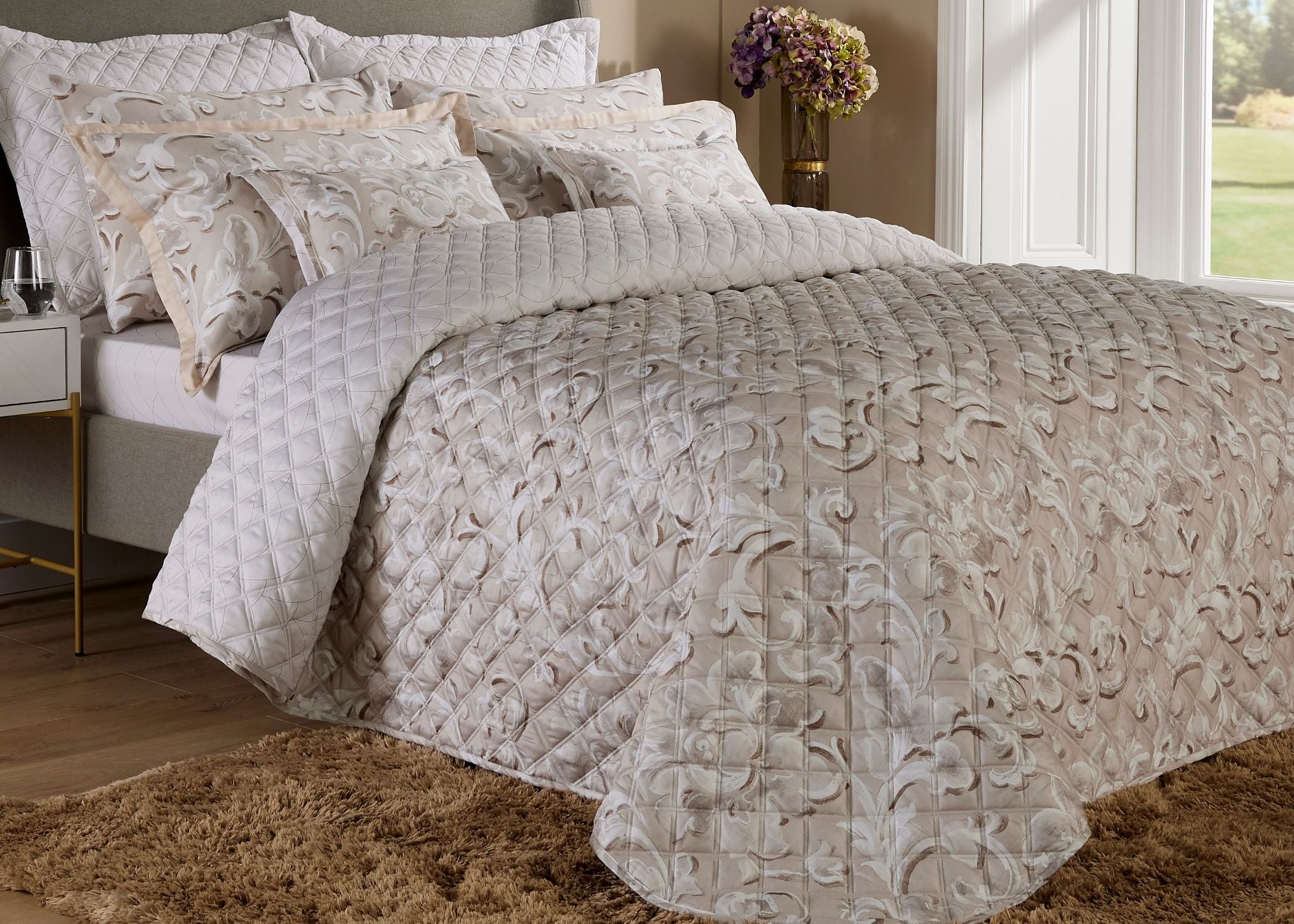 Christy Como Bedspread Set Stone