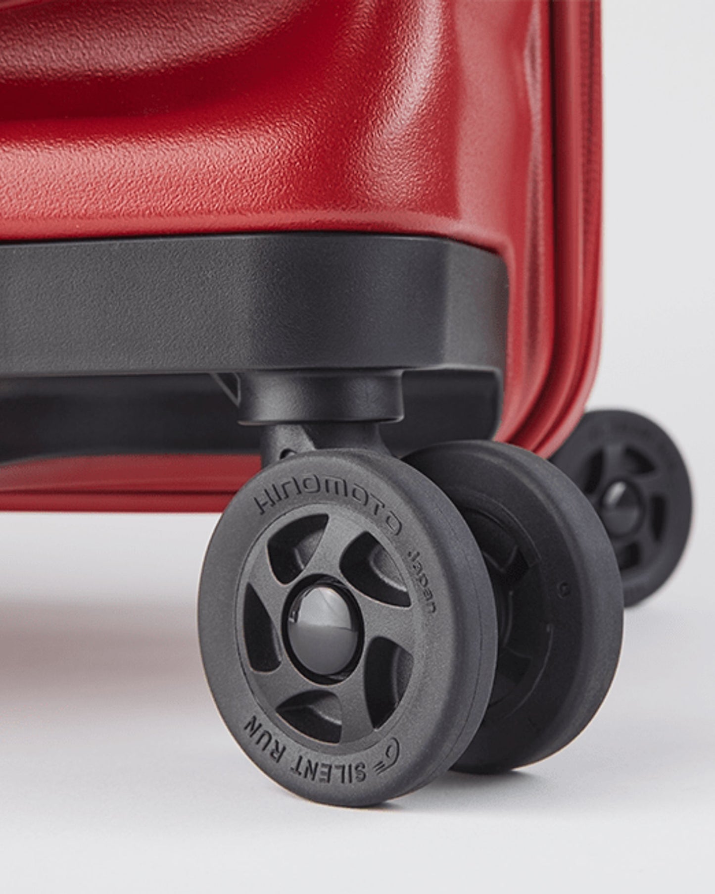 Echolac Celestra 20" Cabin Luggage Red