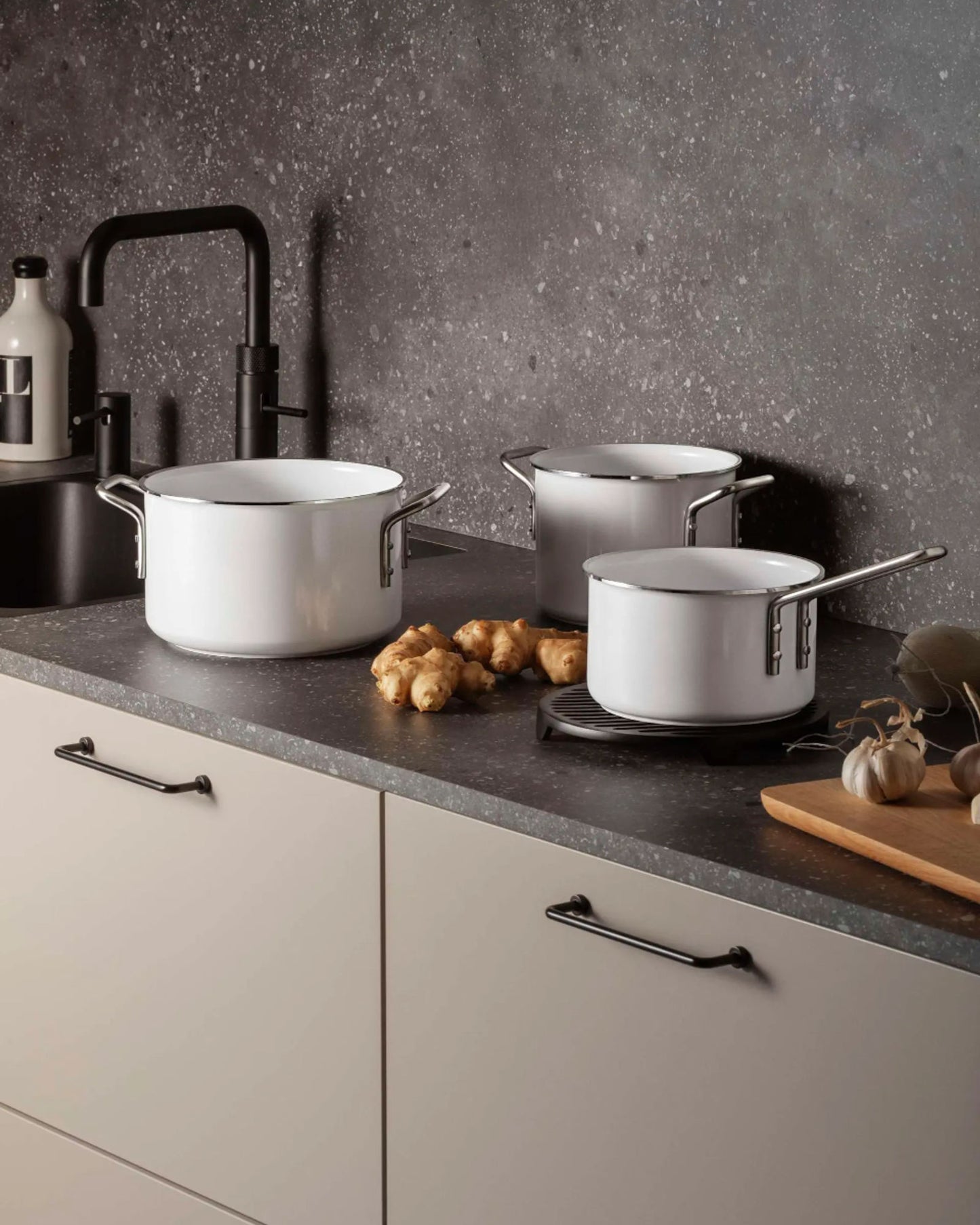 Eva Solo 256618 White Line Saucepan 1.8L 16cm