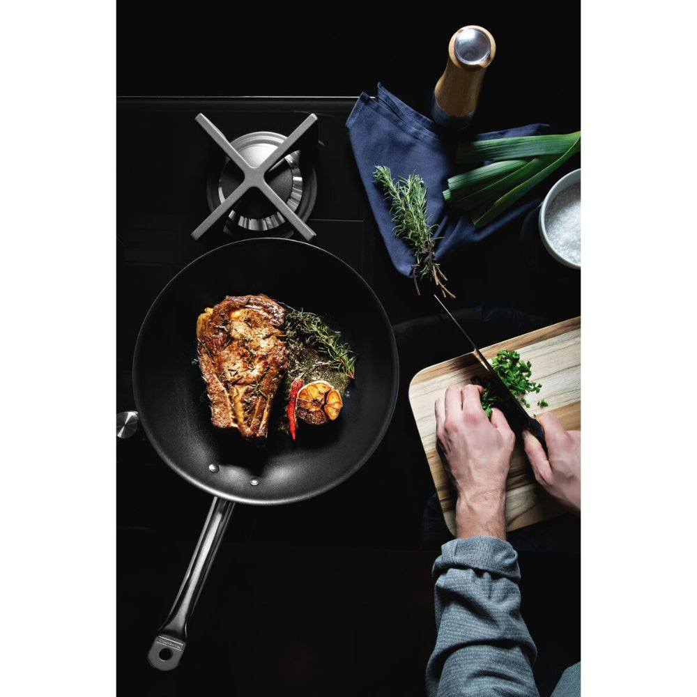 Tramontina Since 1911 Made In Brazil Tramontina Professional 20 Cm 1.1 L Shallow Stainless Steel Frying Pan With Long Handle, Tri-Ply Base And Interior Non-Stick Coating