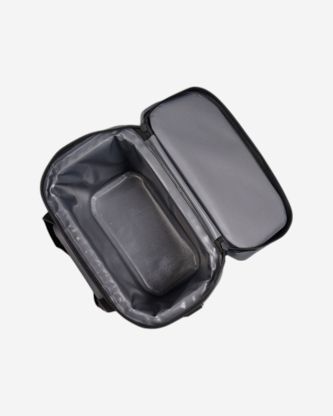 Igloo - Trailmate® 30-Can Cooler Bag - Carbonite