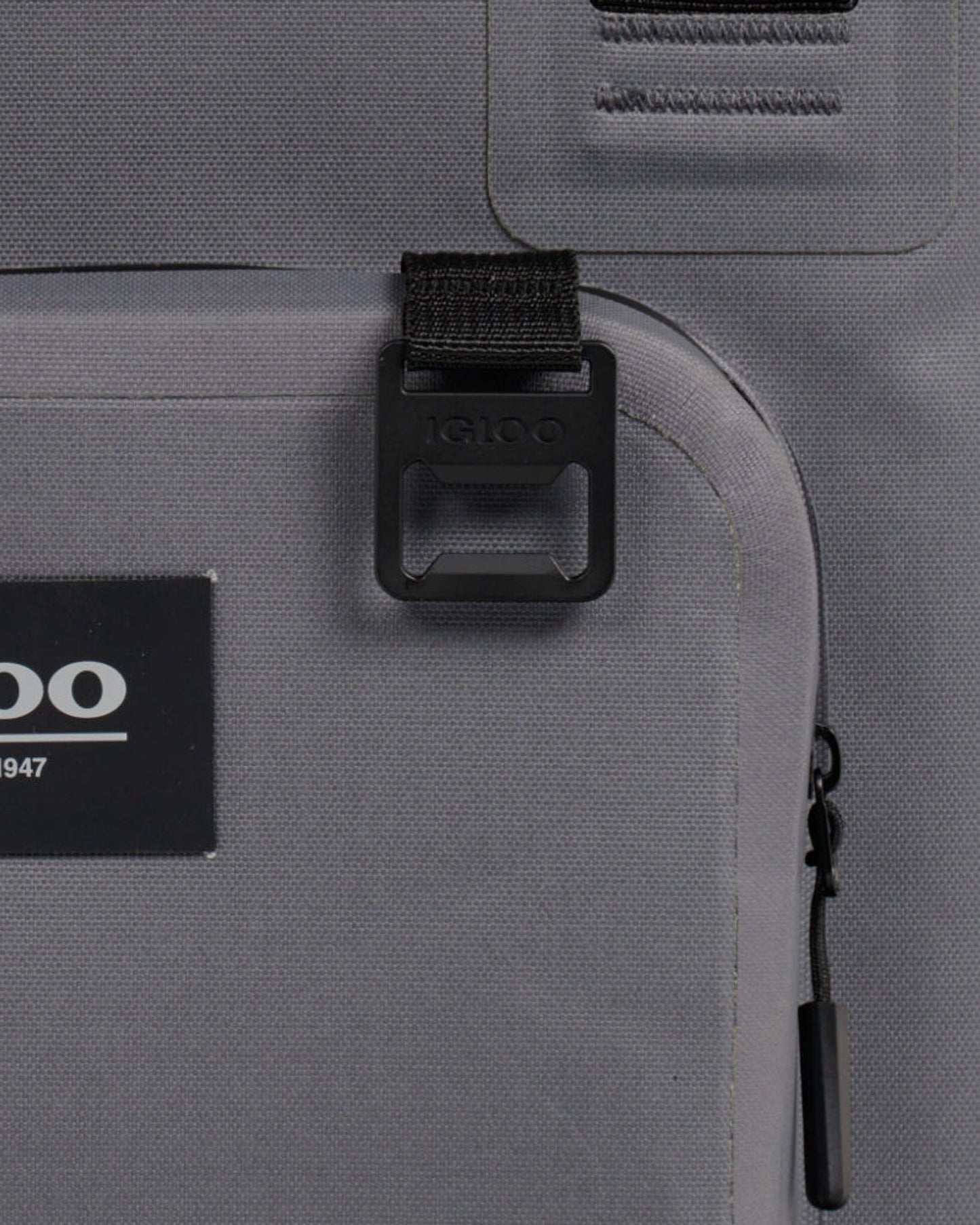 Igloo - Trailmate® 30-Can Cooler Bag - Carbonite