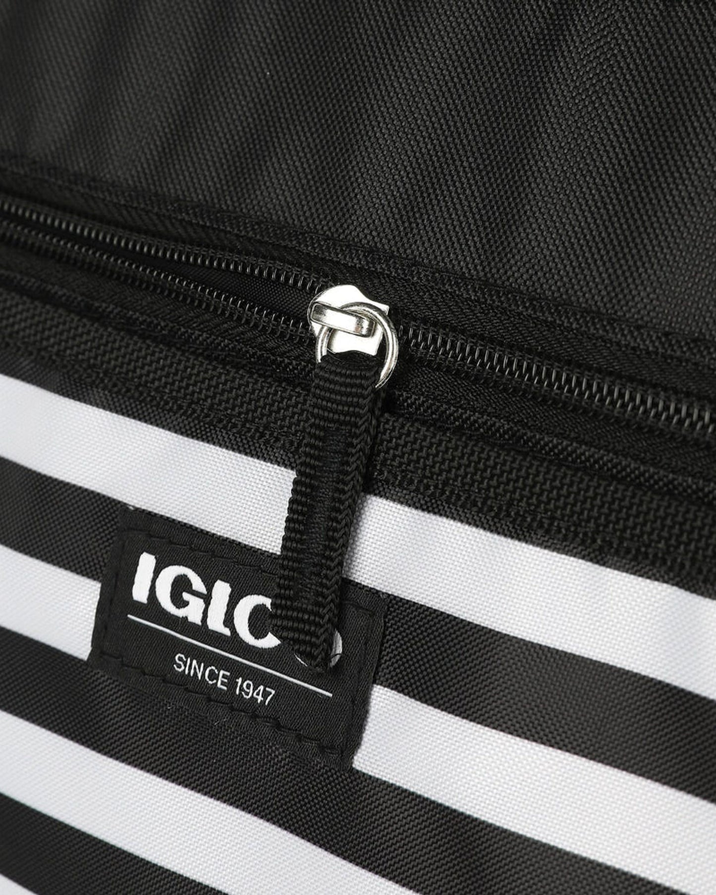 00066266-Igloo-30 Can Essential Tote Cooler Bag  - Black& White Stripe