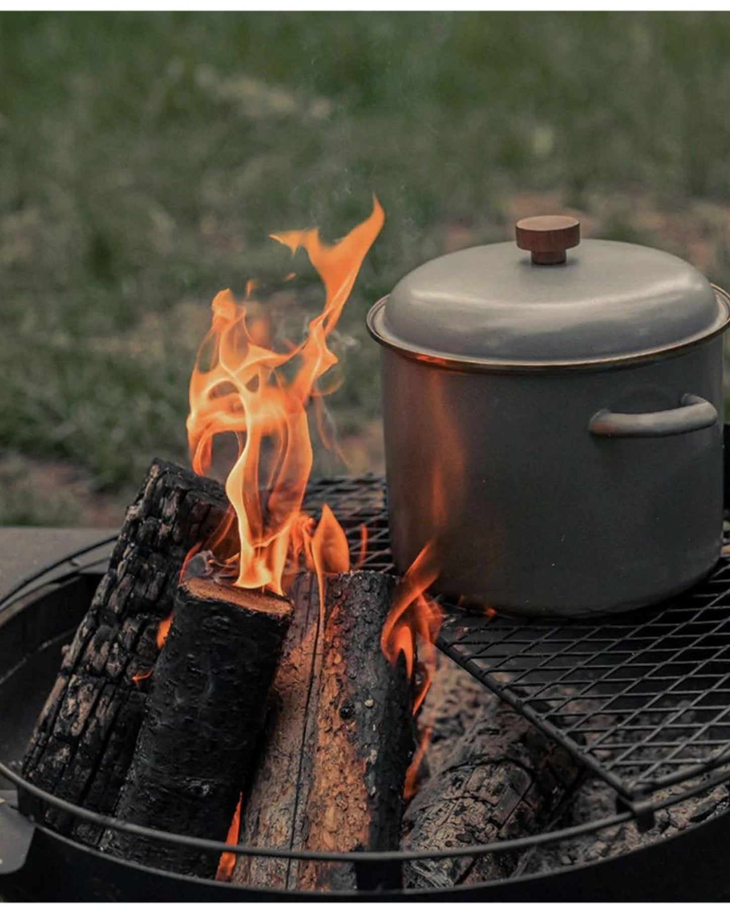BareBones - Enamel Stock Pot Eggshell