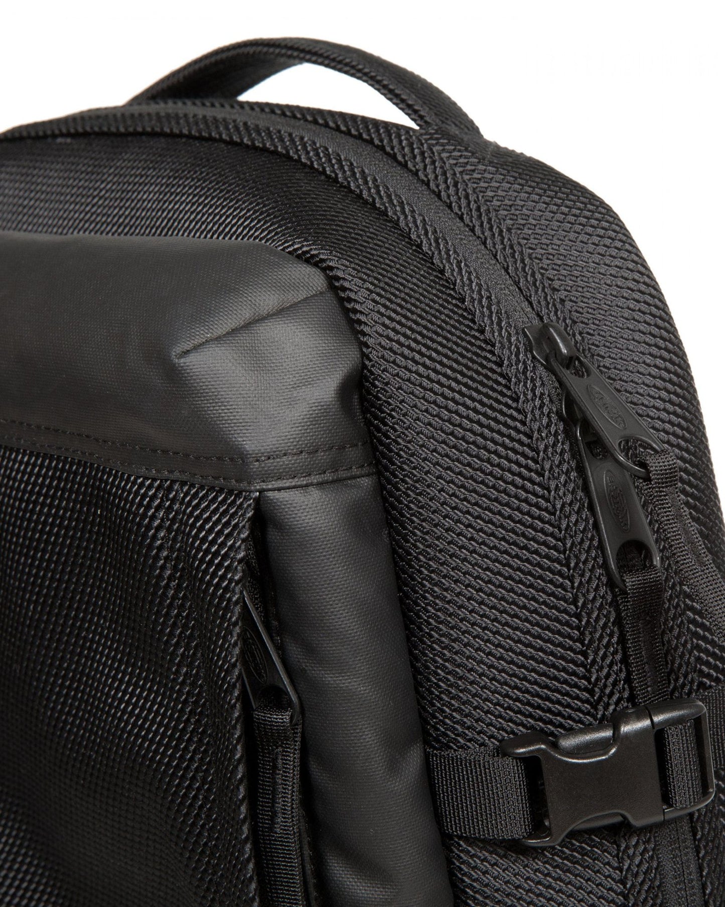 Eastpak Tecum M Cnnct Coat Medium Backpack