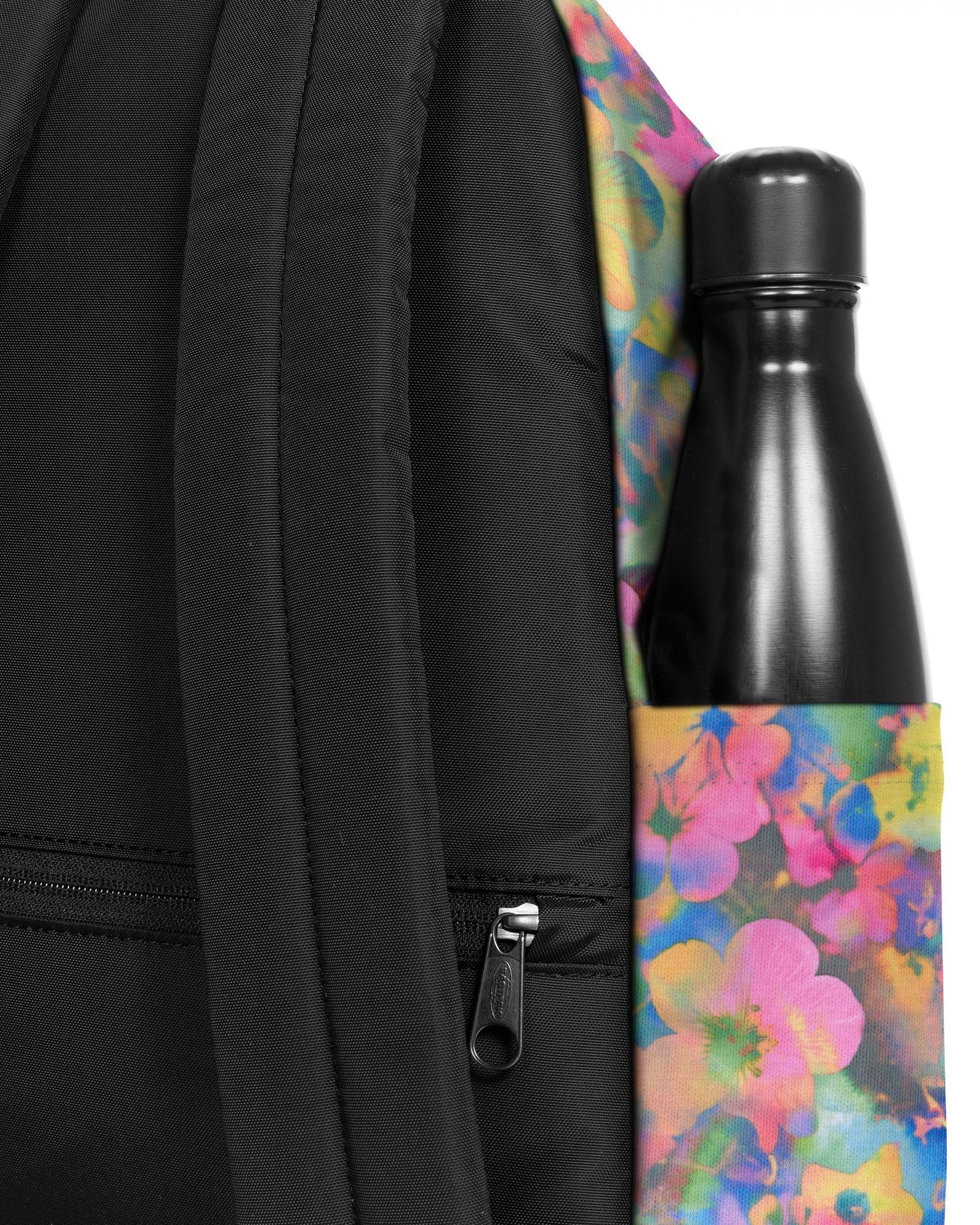 Eastpak Day Pak'R Flowerblur Mix Medium backpack with bottle holder and laptop sleeve - EK0A5BG42O51