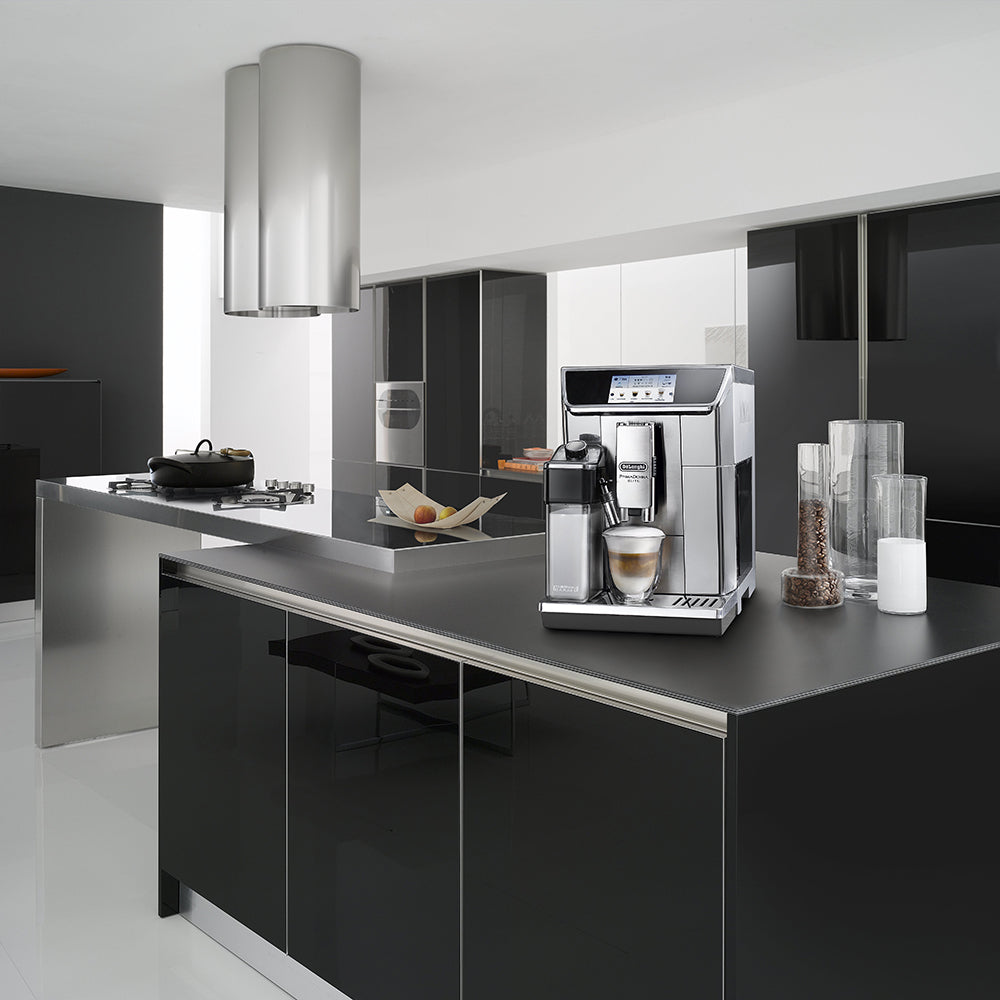 De'Longhi Fully Automatic Coffee Machine Metal ECAM650.75.MS