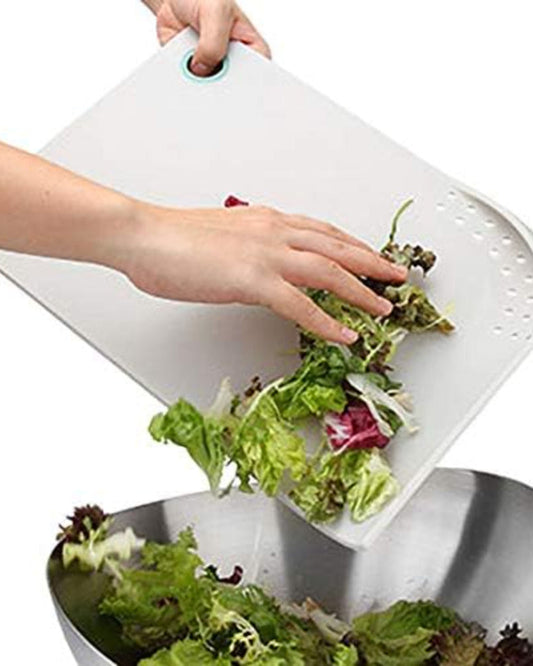 Cuisine Art Cut & Drain Board 33x26cm Green | Drain Hole for Easy Water Removal | Durable and Functional Kitchen Cutting Board