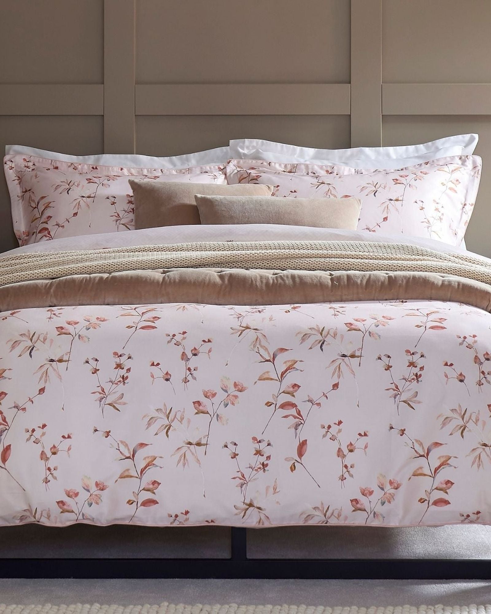 Christy Hampton Bedspread Rose