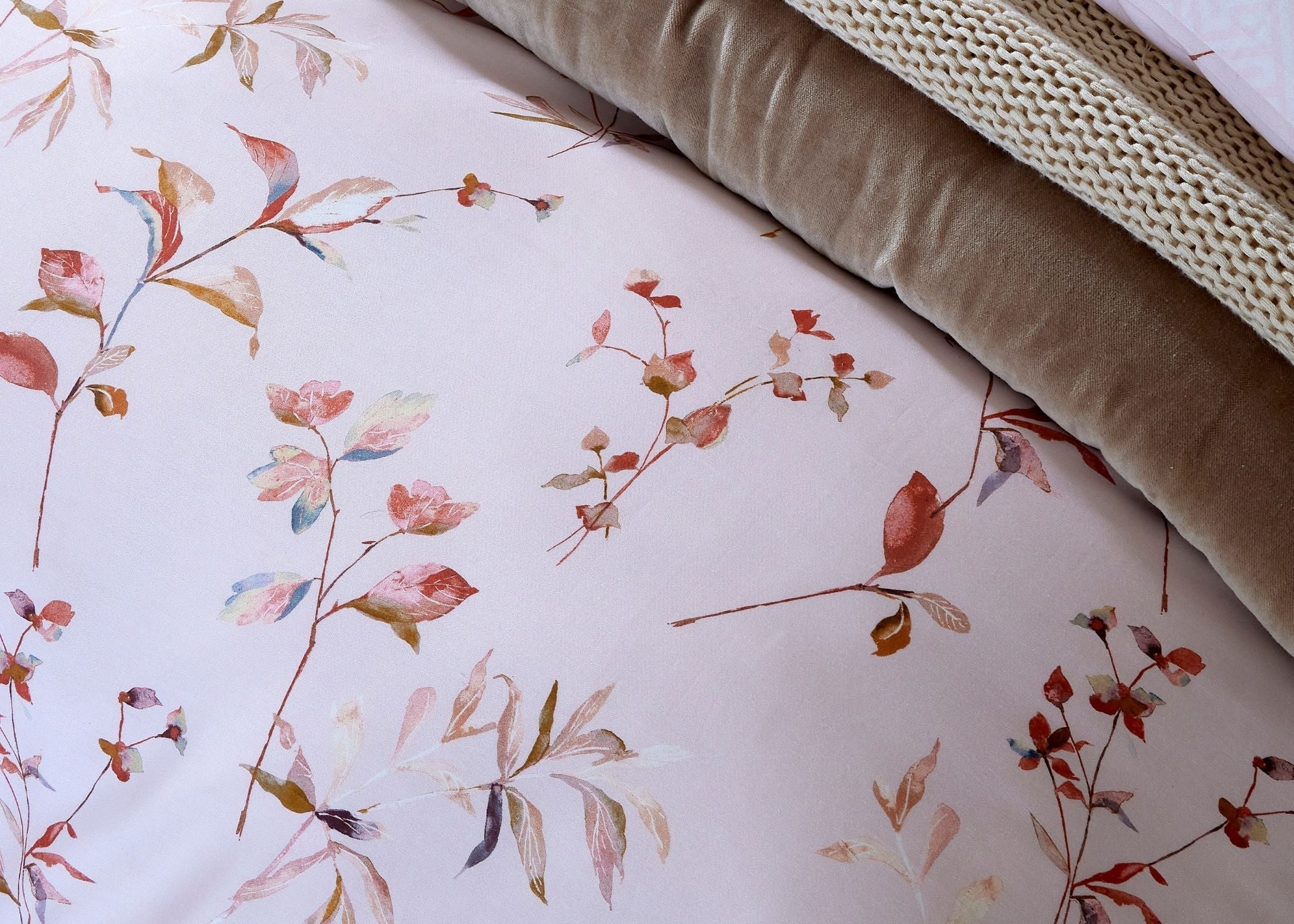 Christy "Hampton" Duvet Cover Sets in Rose