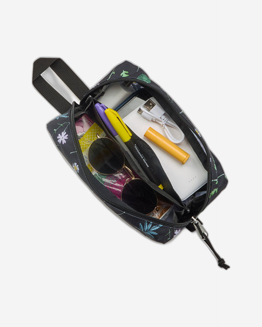 JanSport Perfect Pouch Small pouch Bewitched Bloom EK0A5BJ42T01