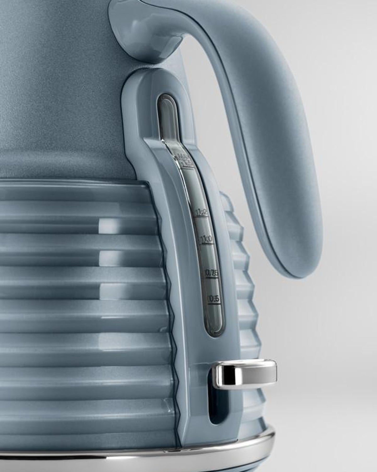 De'Longhi Scolpito Design Kettle