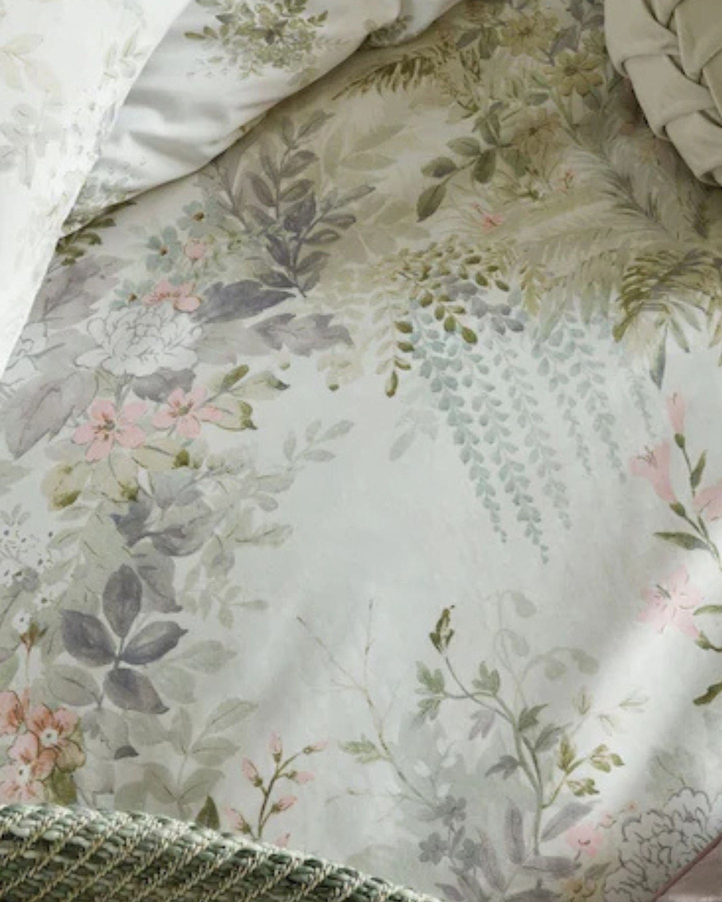 Laura Ashley "Linlithgow" Duvet Cover Set in Pale Lavender