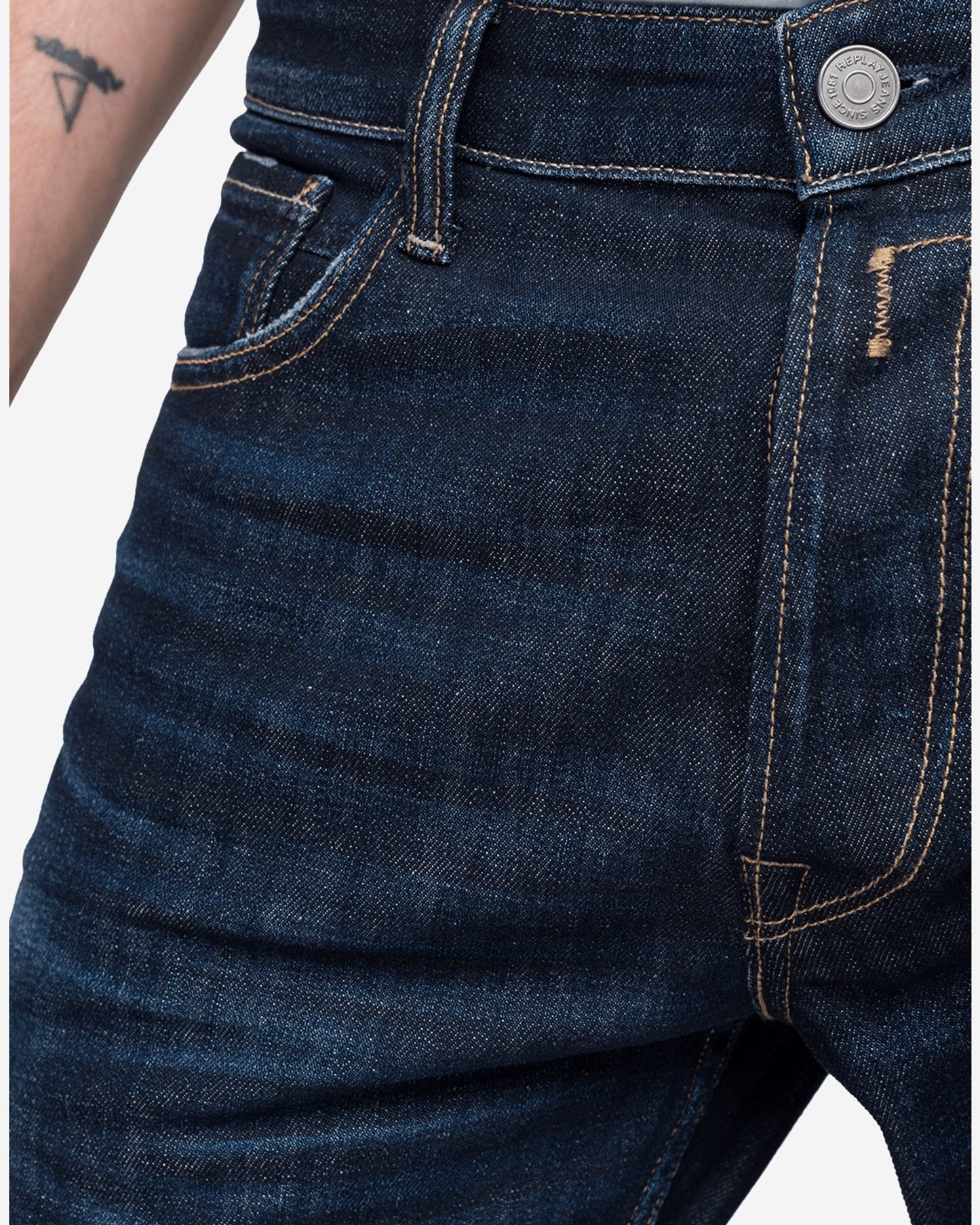 TAPERED FIT DONNY JEANS