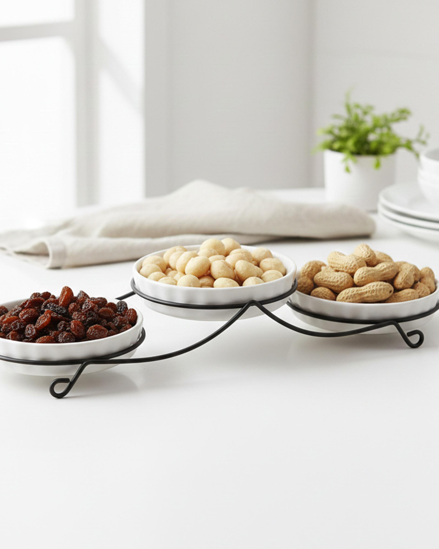 Shallow Round Bowl Set with Metal Stand