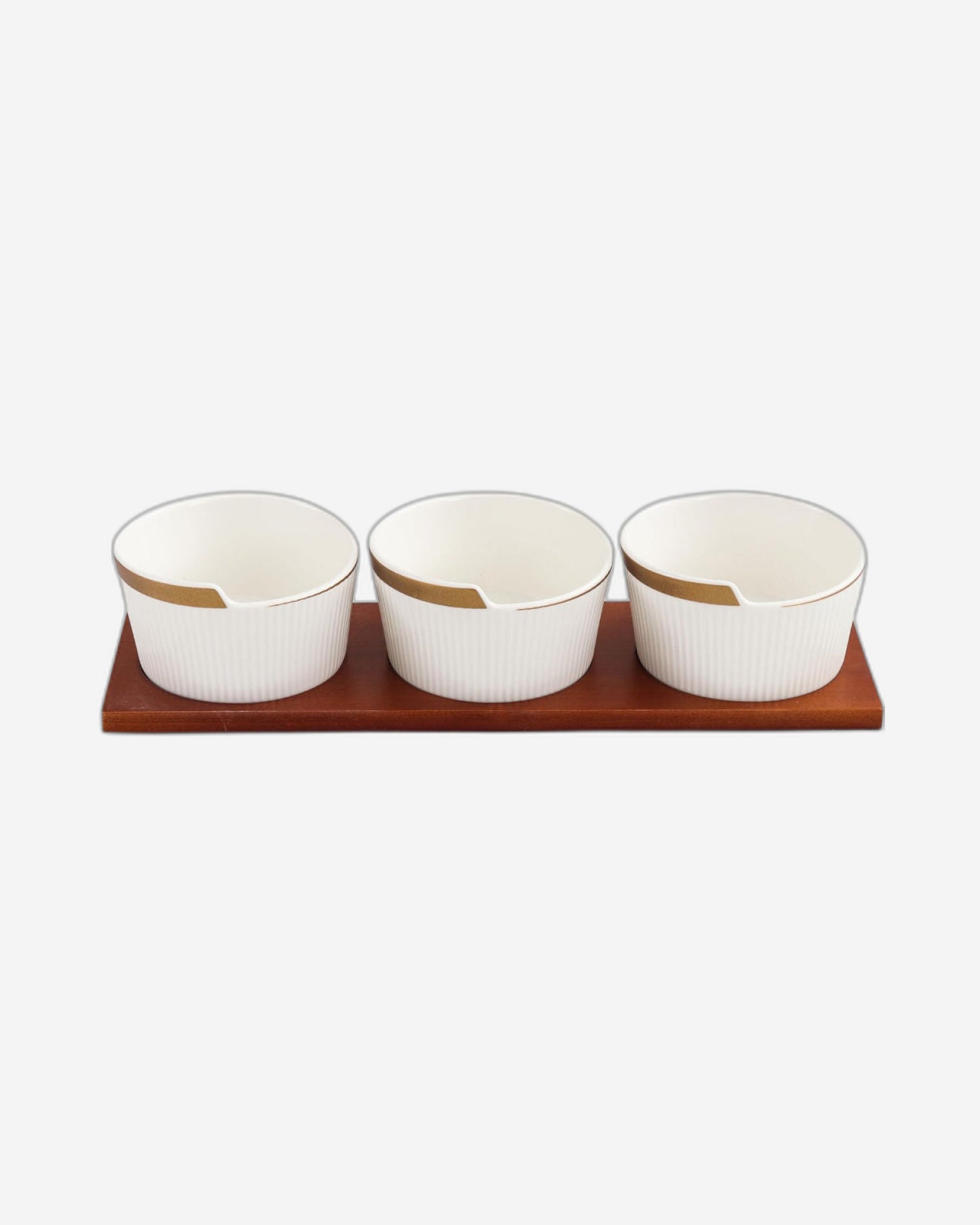 Shallow Porcelain New Verde 3-Piece Bowl Serving Set with Bamboo Tray - Elegant Culinary Presentation
