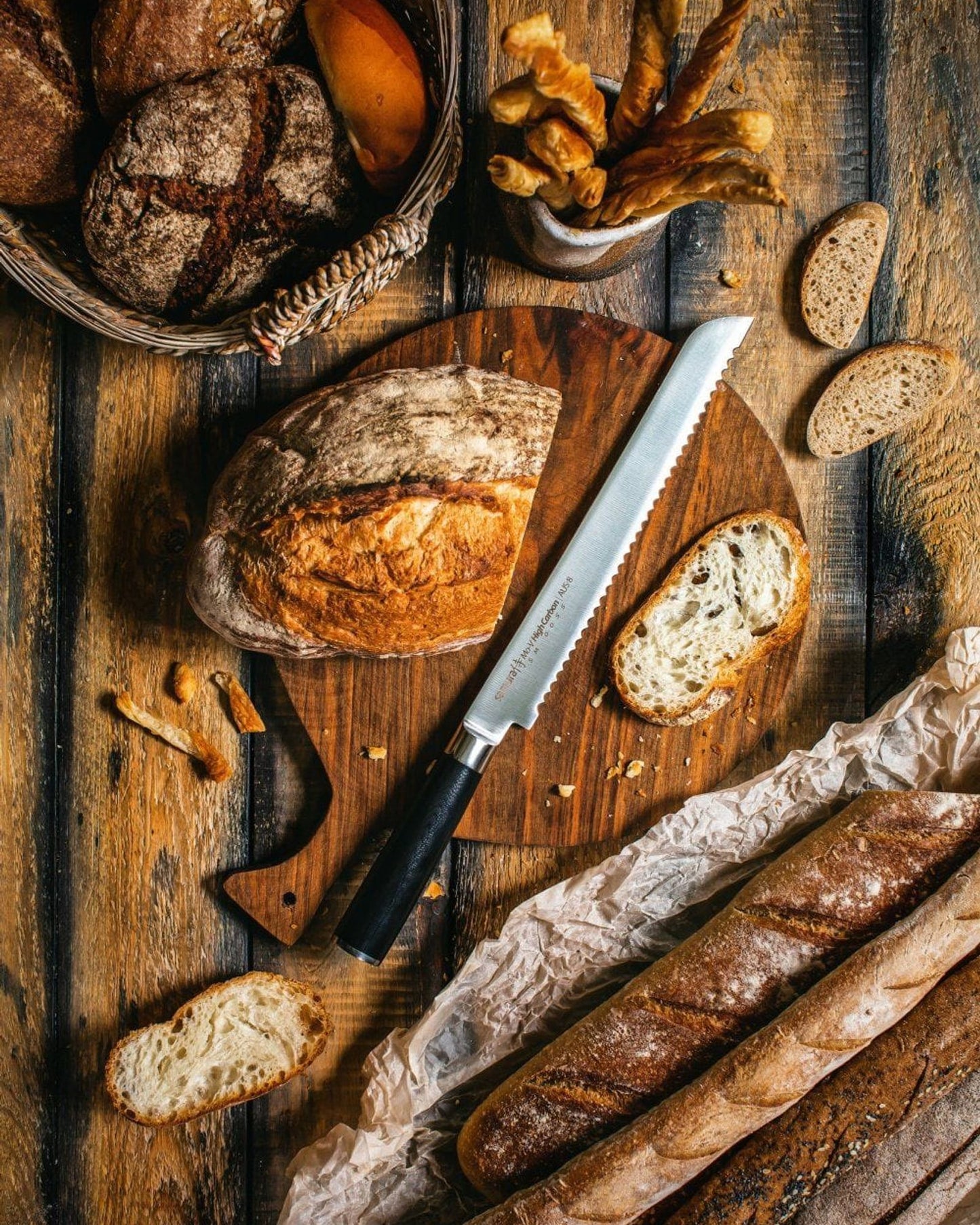 Samura MO V Bread knife 9 0"-230 MM  SM 0055