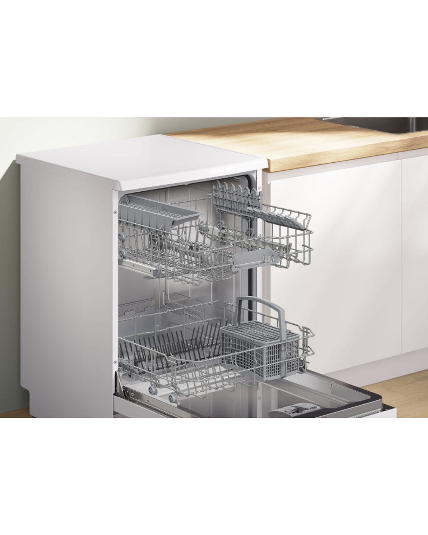 Bosch Series 2 Free Standing Dishwasher – SMS26AW00M Silver