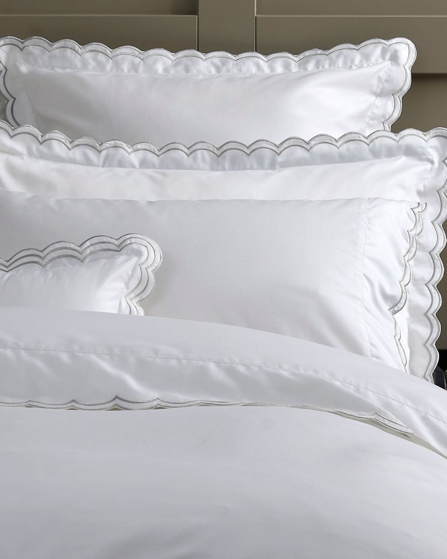 Christy "Scallop Edge" Duvet Cover Sets in Silver