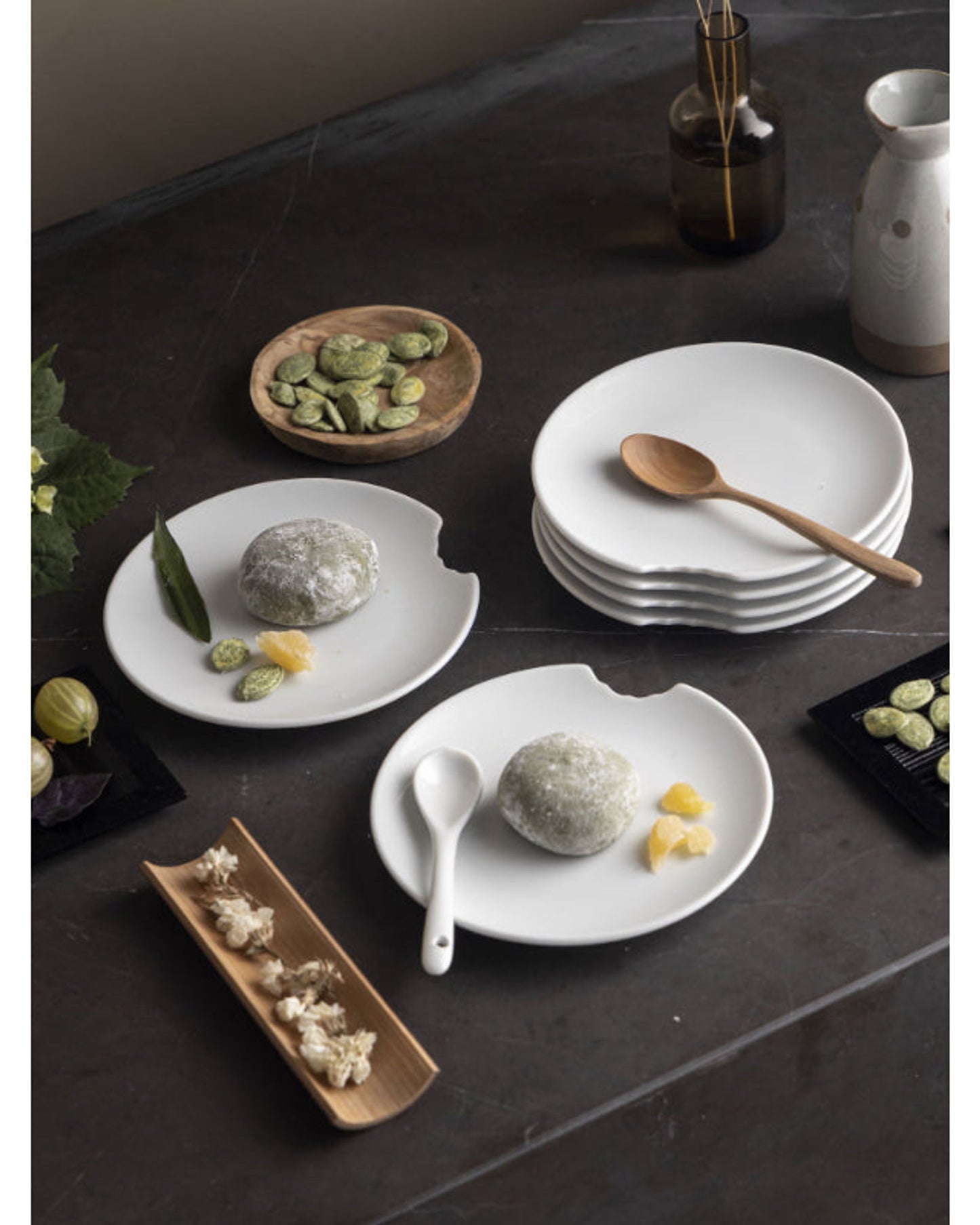 58 Products 2 Tiny Plates with bite Ø 15cm