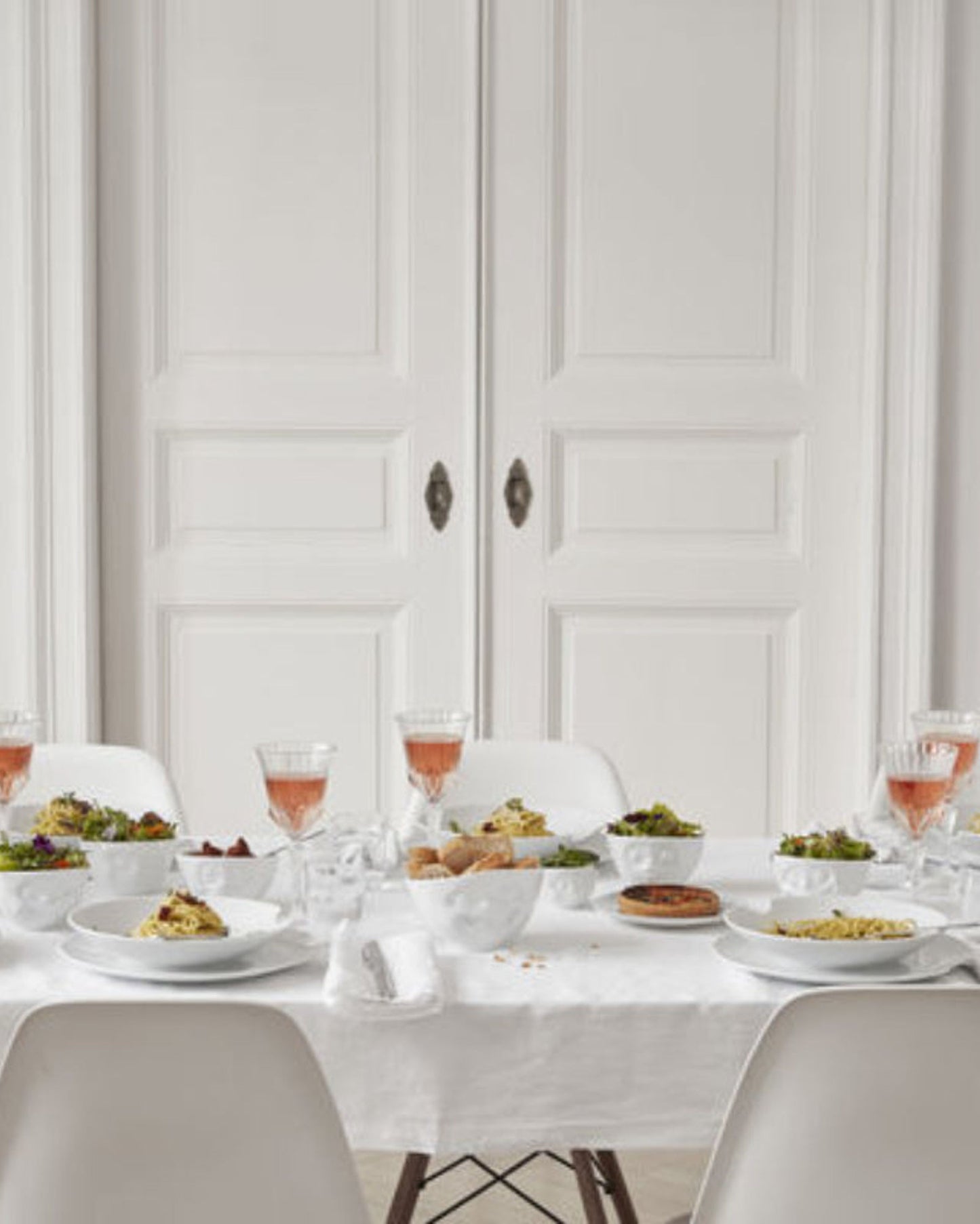 58 Products Vase - amused (round) white