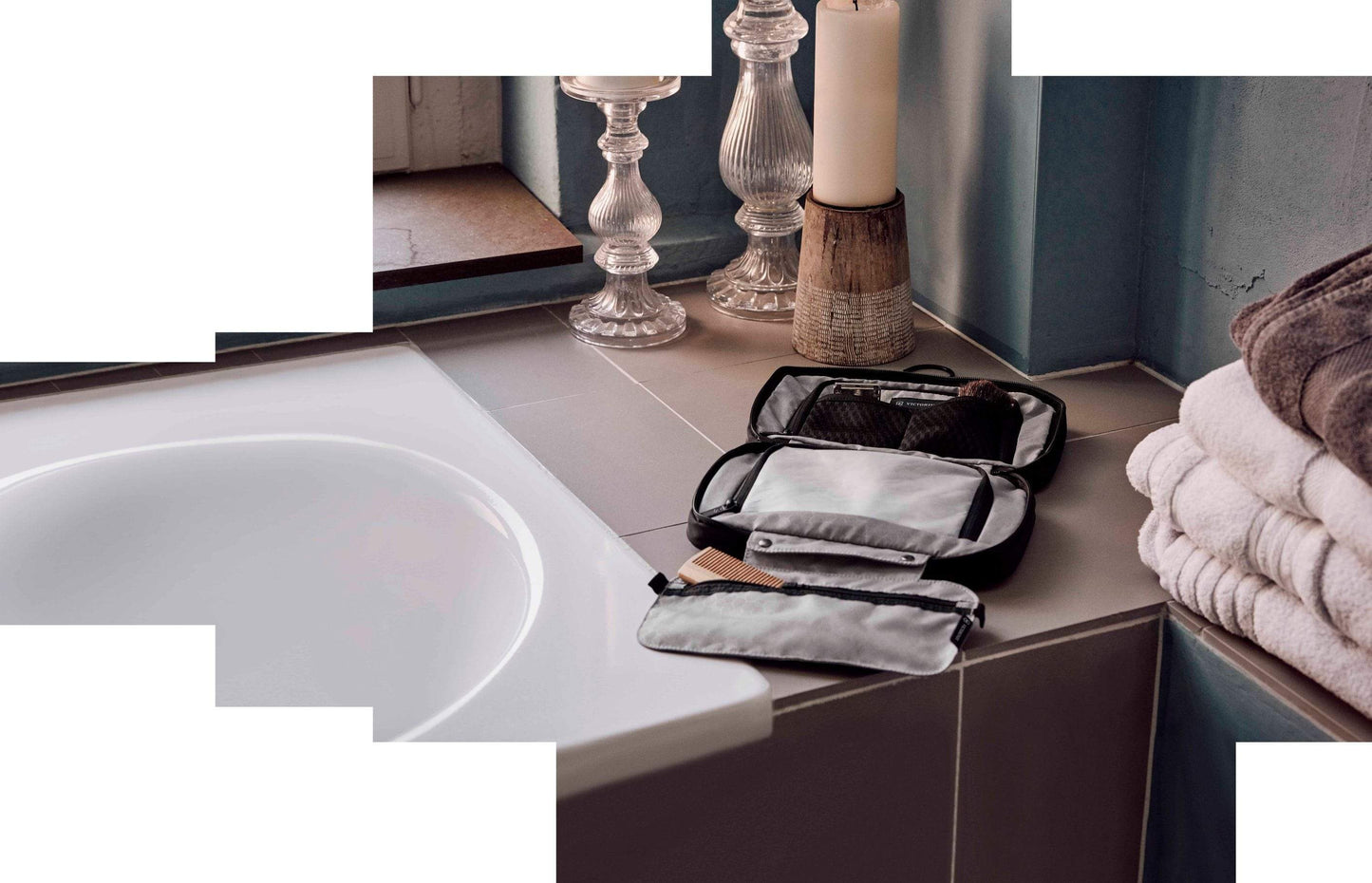 Victorinox Travel Zip-Around Travel Tri-fold Toiletry Kit