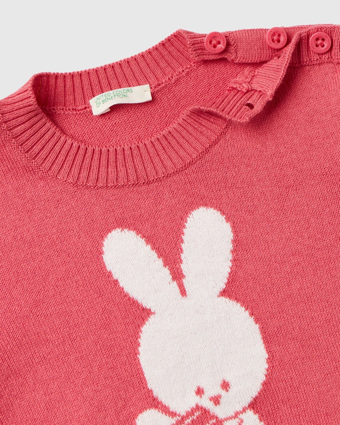 Warm cotton sweater with inlay