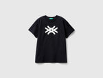 100% cotton t-shirt with logo