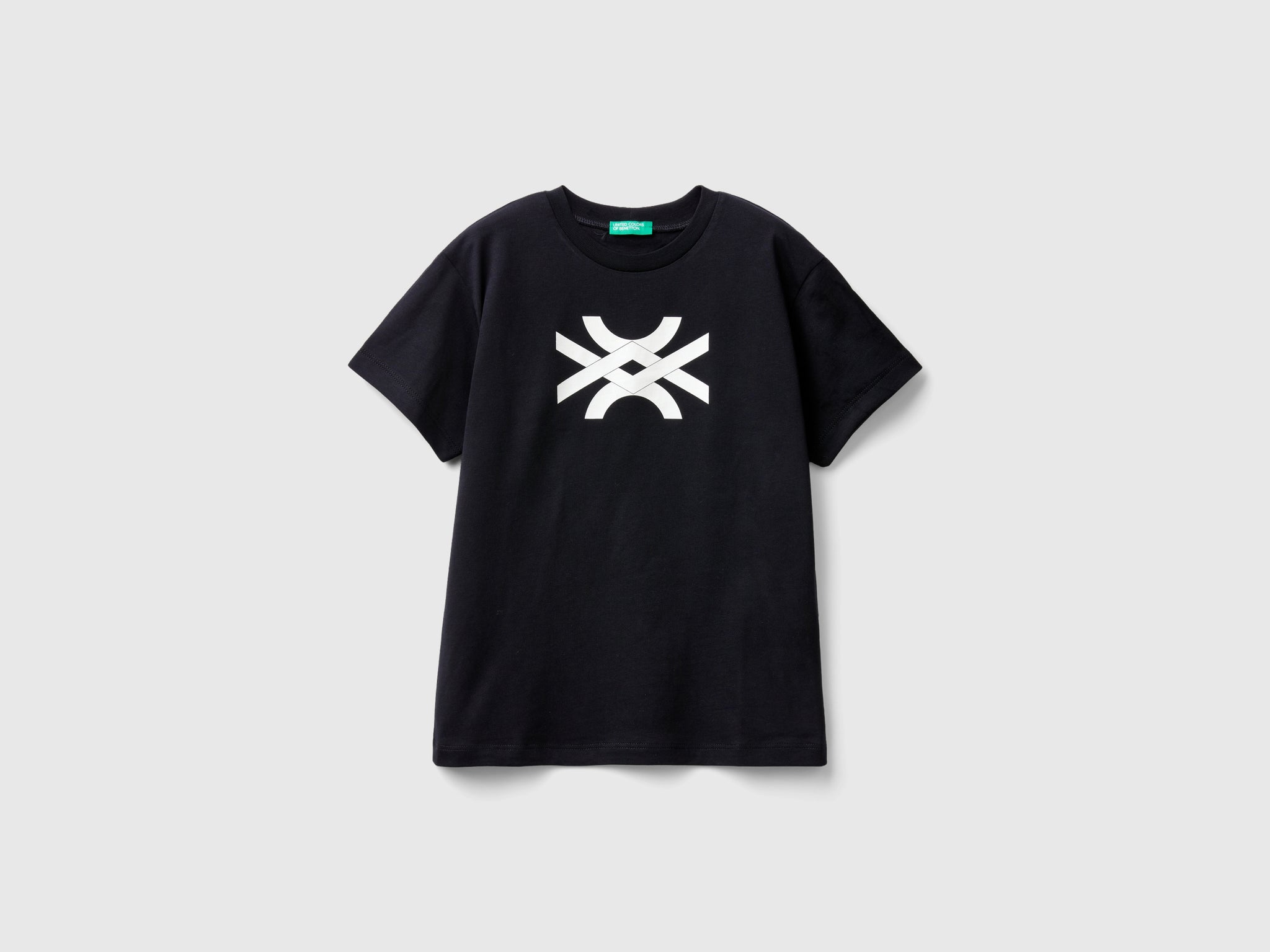 100% cotton t-shirt with logo